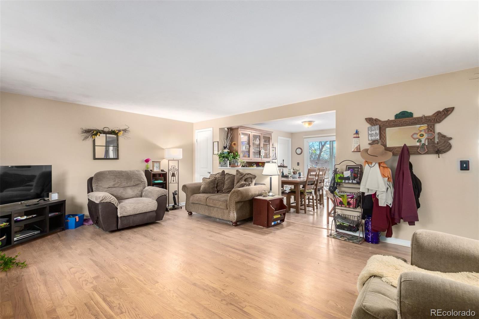 MLS Image #12 for 11006  vrain court,westminster, Colorado