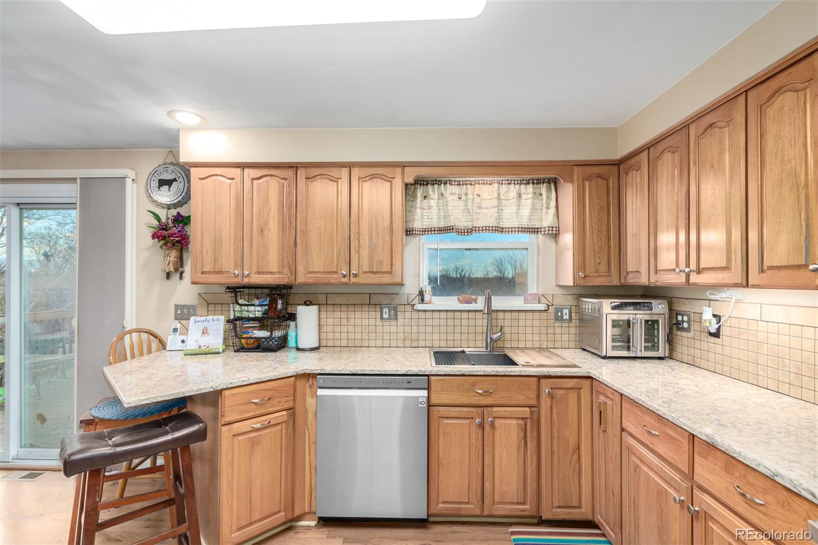 MLS Image #7 for 11006  vrain court,westminster, Colorado