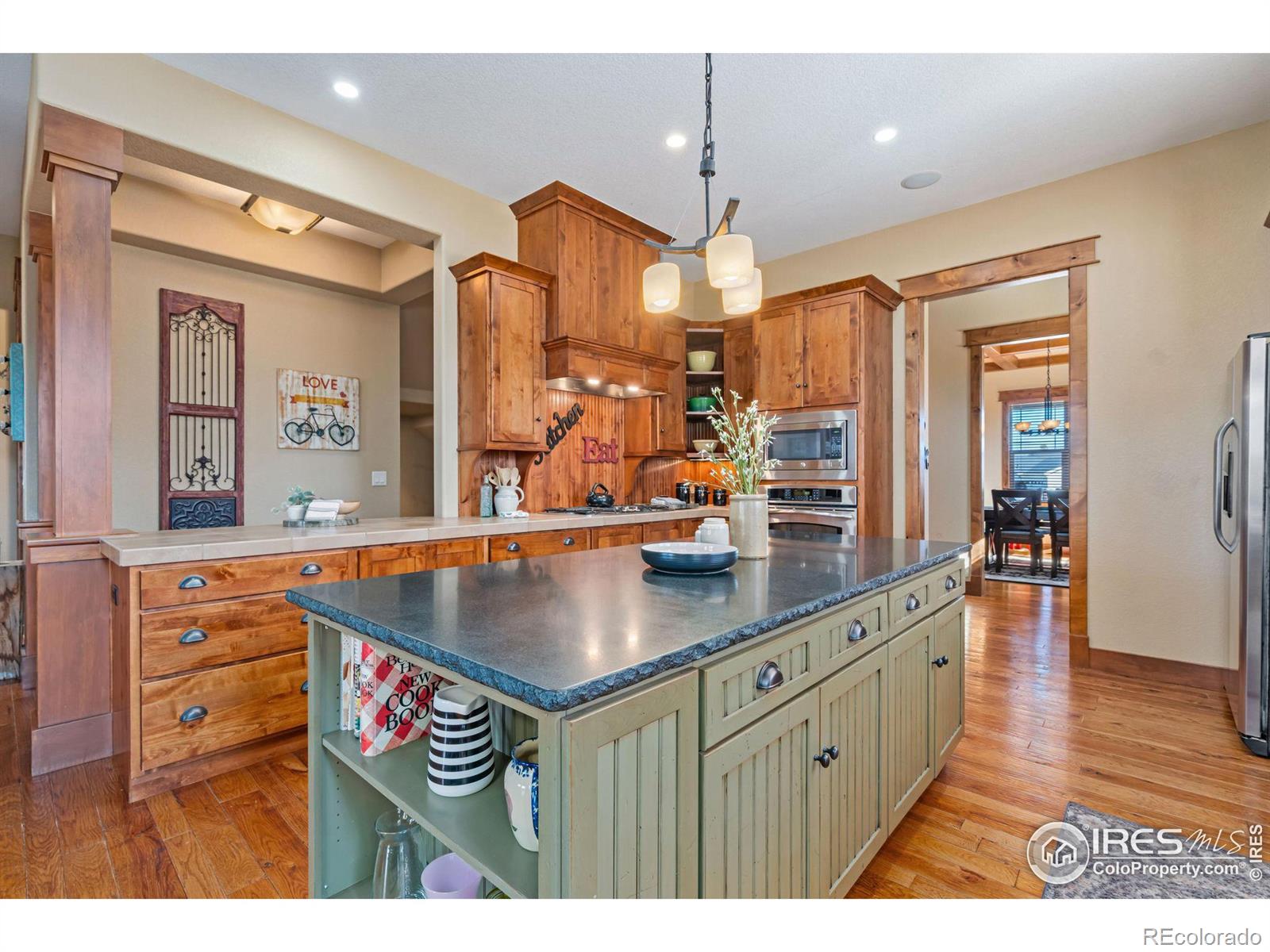 MLS Image #11 for 5725  pineview court,windsor, Colorado