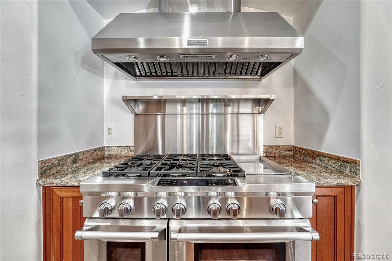 MLS Image #3 for 9535 s shadow hill circle,lone tree, Colorado