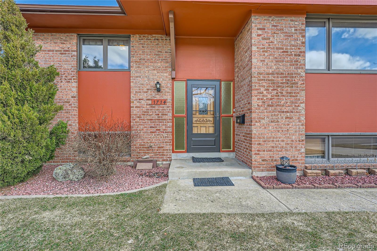 MLS Image #3 for 1714 s vancouver court,lakewood, Colorado