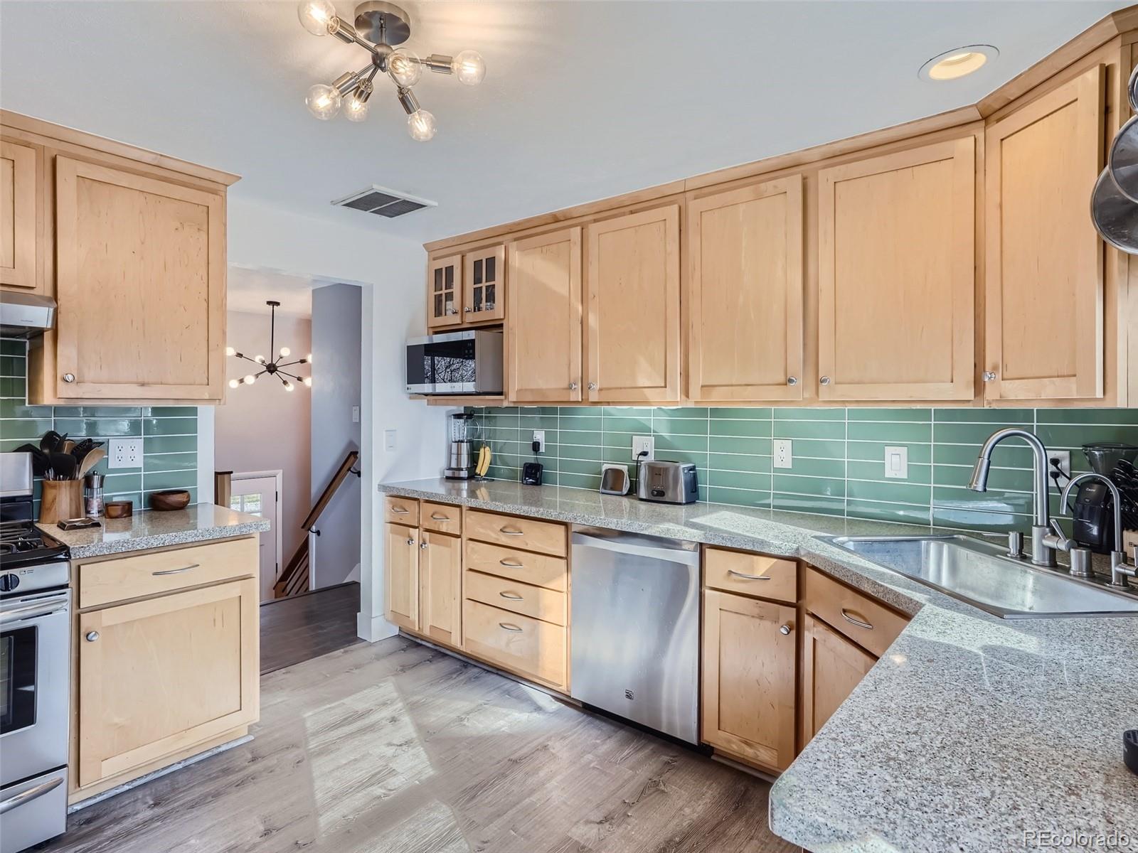 MLS Image #7 for 13812 w 68th way,arvada, Colorado