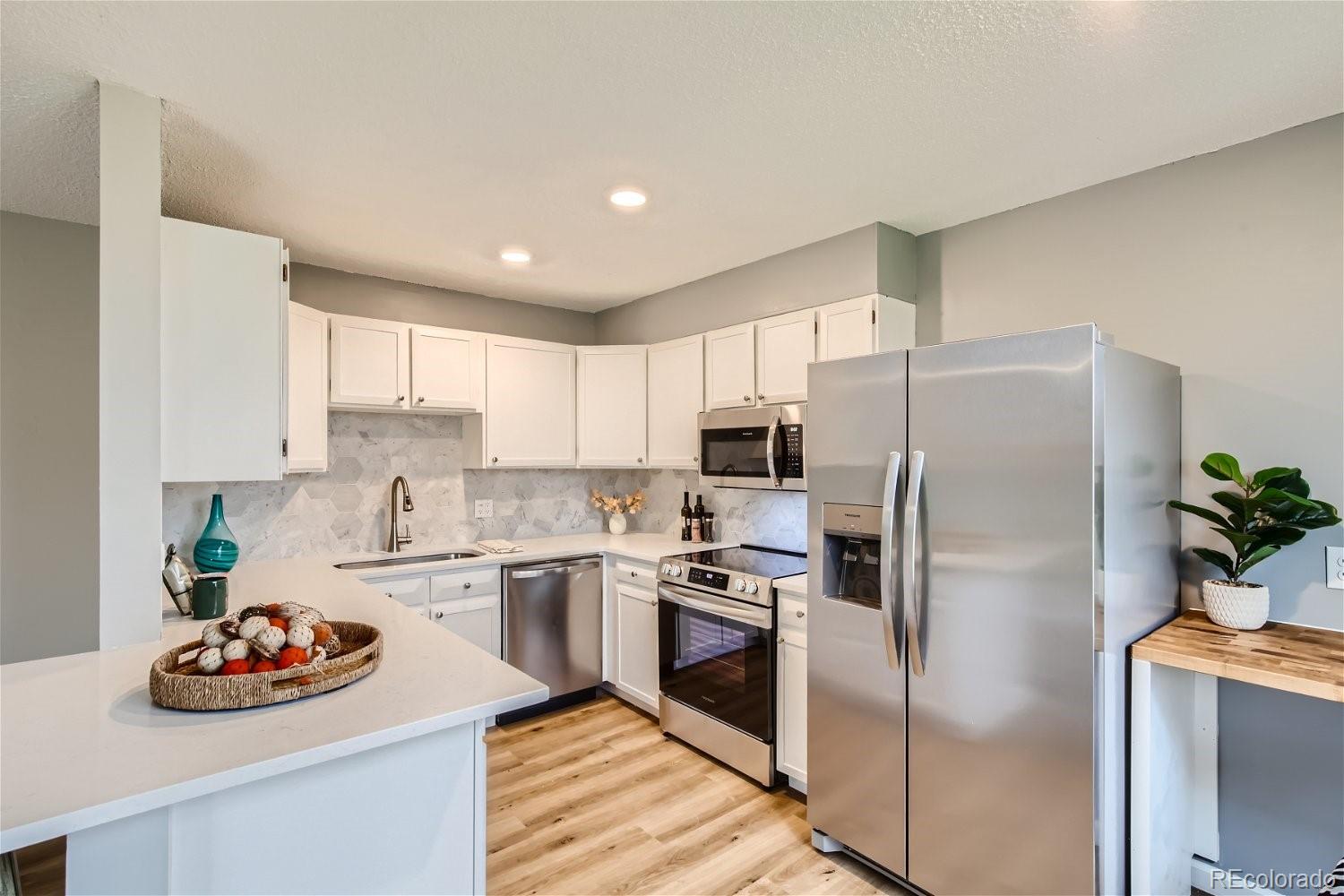 MLS Image #7 for 2130 s vaughn way,aurora, Colorado