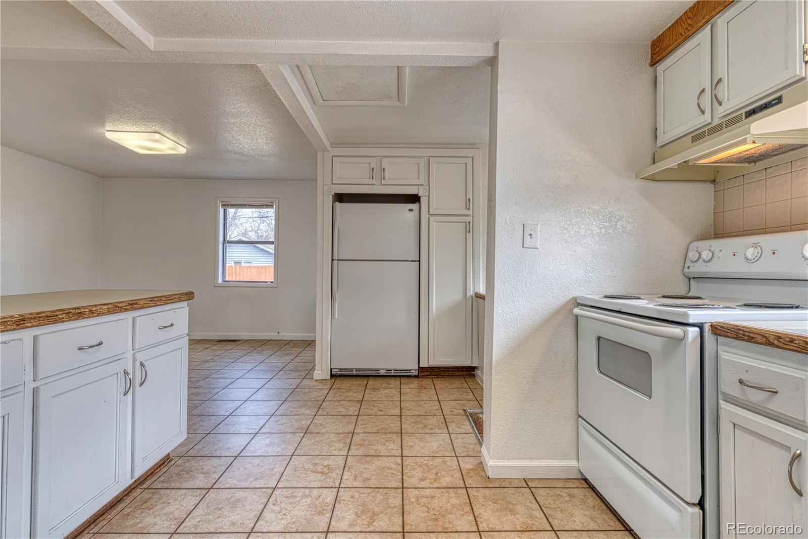 MLS Image #18 for 3182 s cherokee street,englewood, Colorado