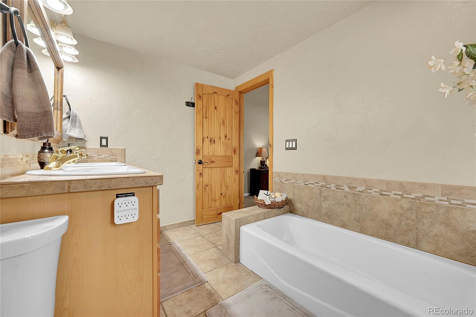 MLS Image #17 for 11388  random valley circle,parker, Colorado