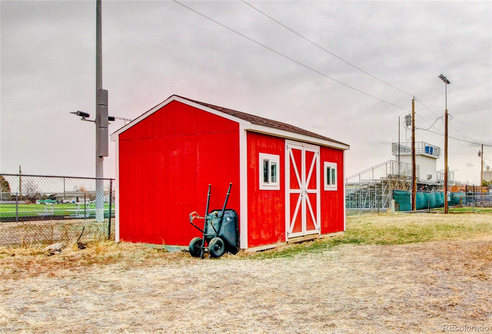 MLS Image #22 for 243 e 3rd place,byers, Colorado