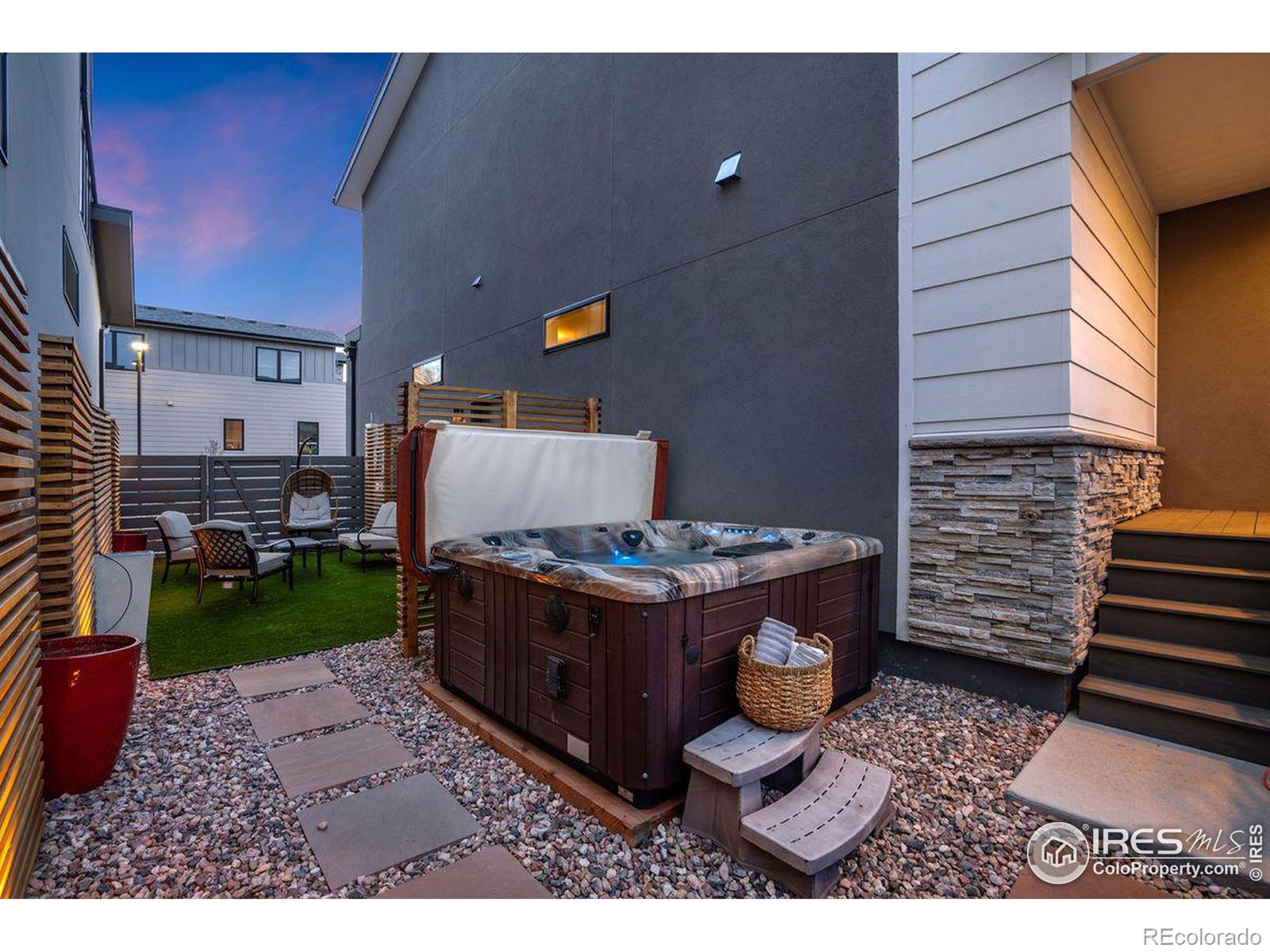 MLS Image #12 for 902  water course way,fort collins, Colorado