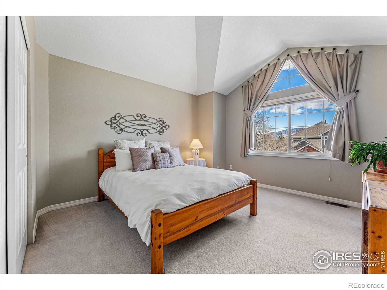 MLS Image #18 for 4022  old westbury court,boulder, Colorado