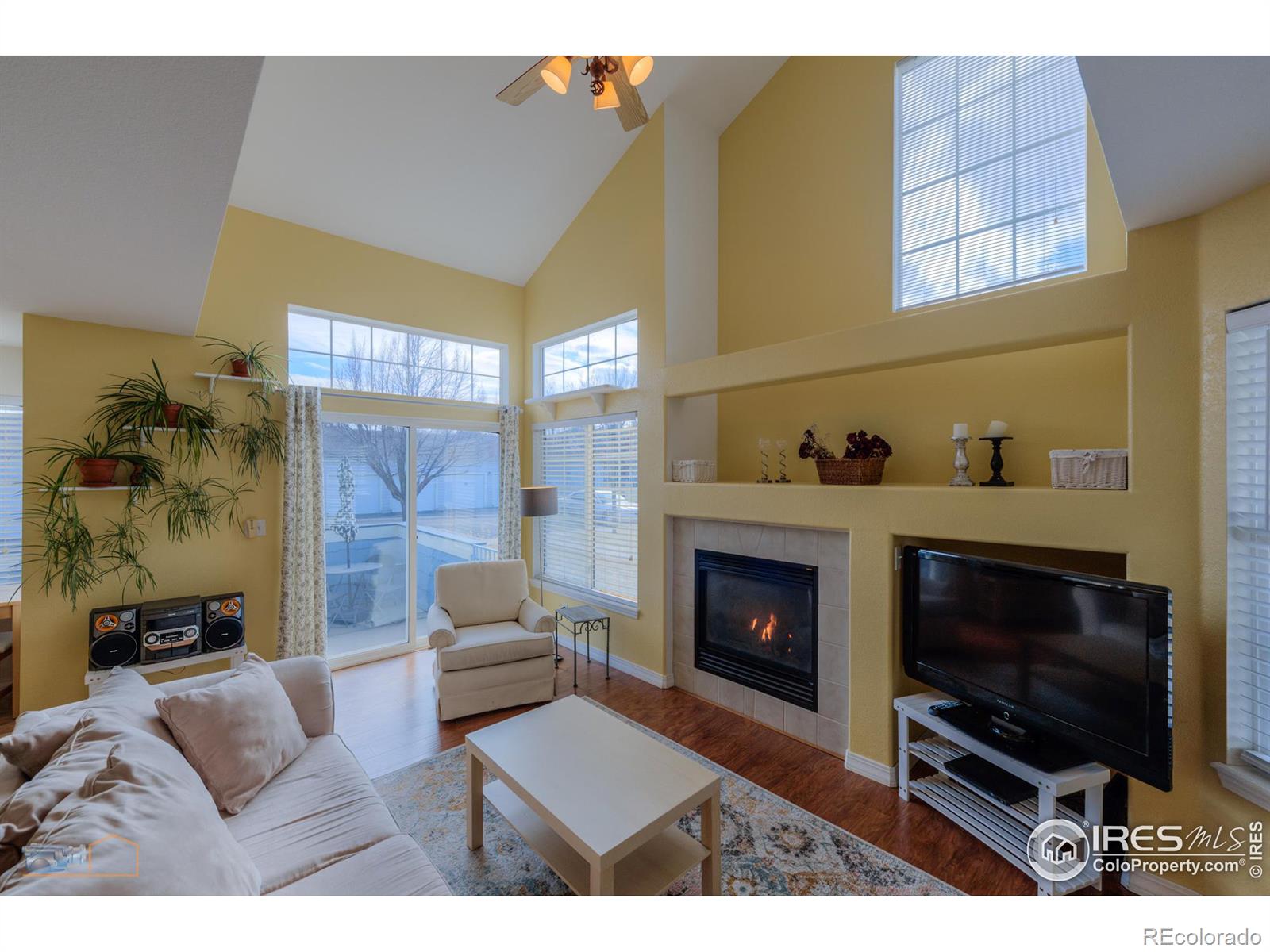 MLS Image #3 for 1419  red mountain drive,longmont, Colorado