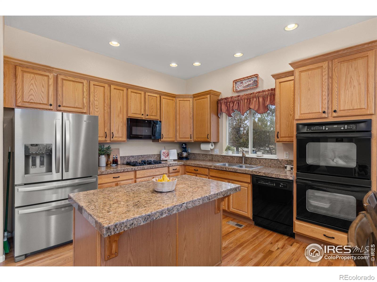 MLS Image #14 for 8878  longs peak circle,windsor, Colorado