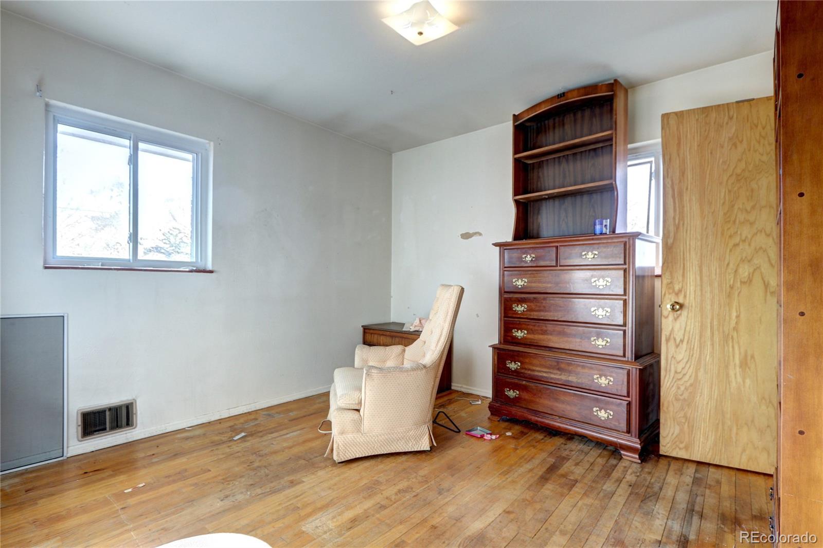 MLS Image #12 for 2996 s sheridan boulevard,denver, Colorado