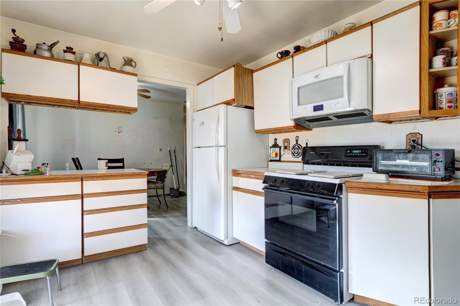 MLS Image #9 for 2996 s sheridan boulevard,denver, Colorado