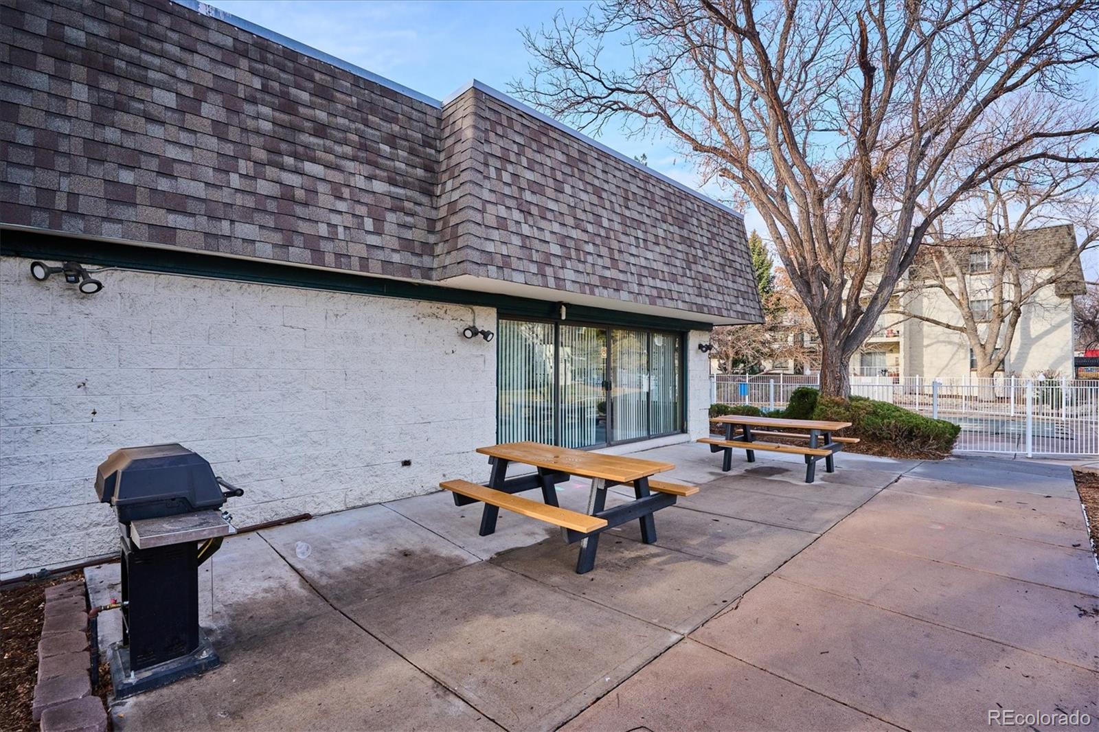 MLS Image #20 for 5770 e warren avenue,denver, Colorado