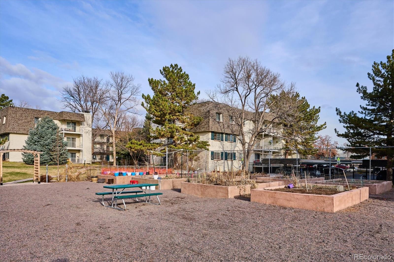 MLS Image #21 for 5770 e warren avenue,denver, Colorado