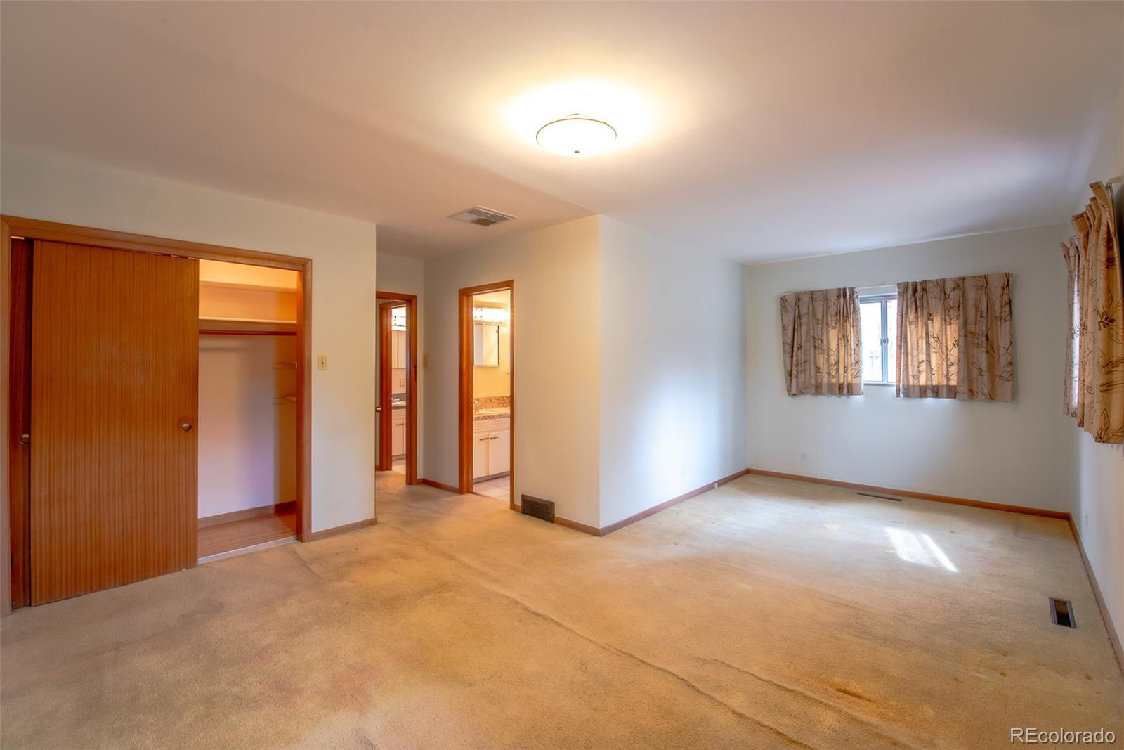 MLS Image #10 for 545 s harrison lane,denver, Colorado