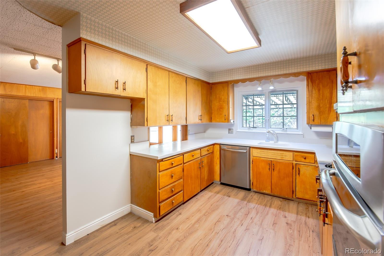 MLS Image #5 for 545 s harrison lane,denver, Colorado