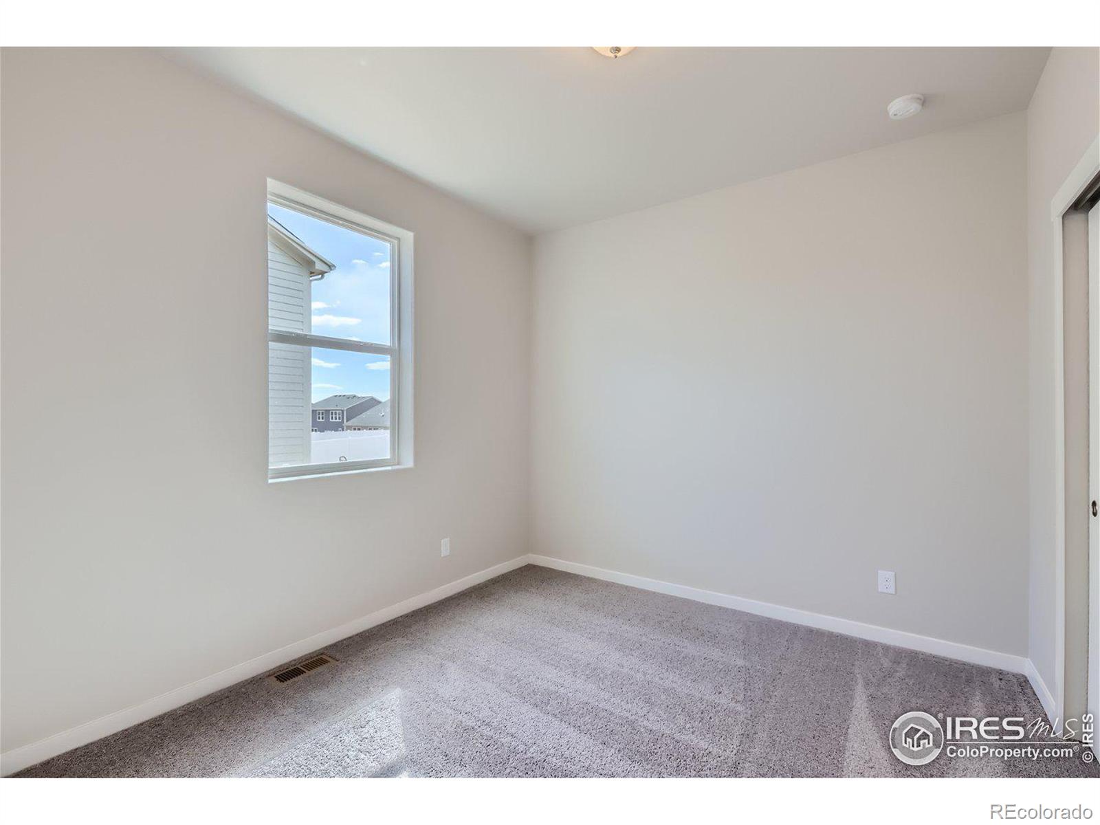 MLS Image #10 for 4462  big horn parkway,johnstown, Colorado