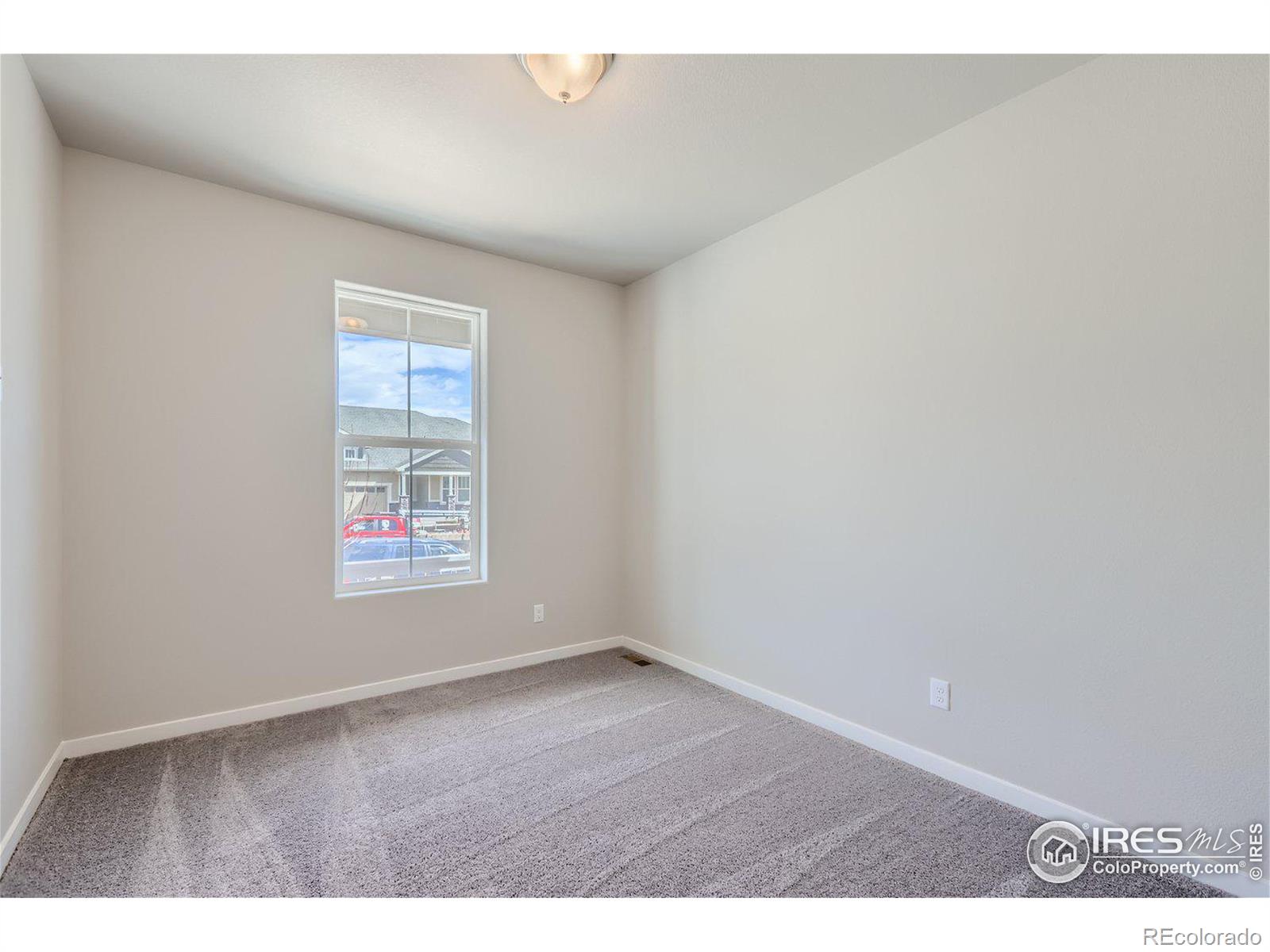 MLS Image #11 for 4462  big horn parkway,johnstown, Colorado