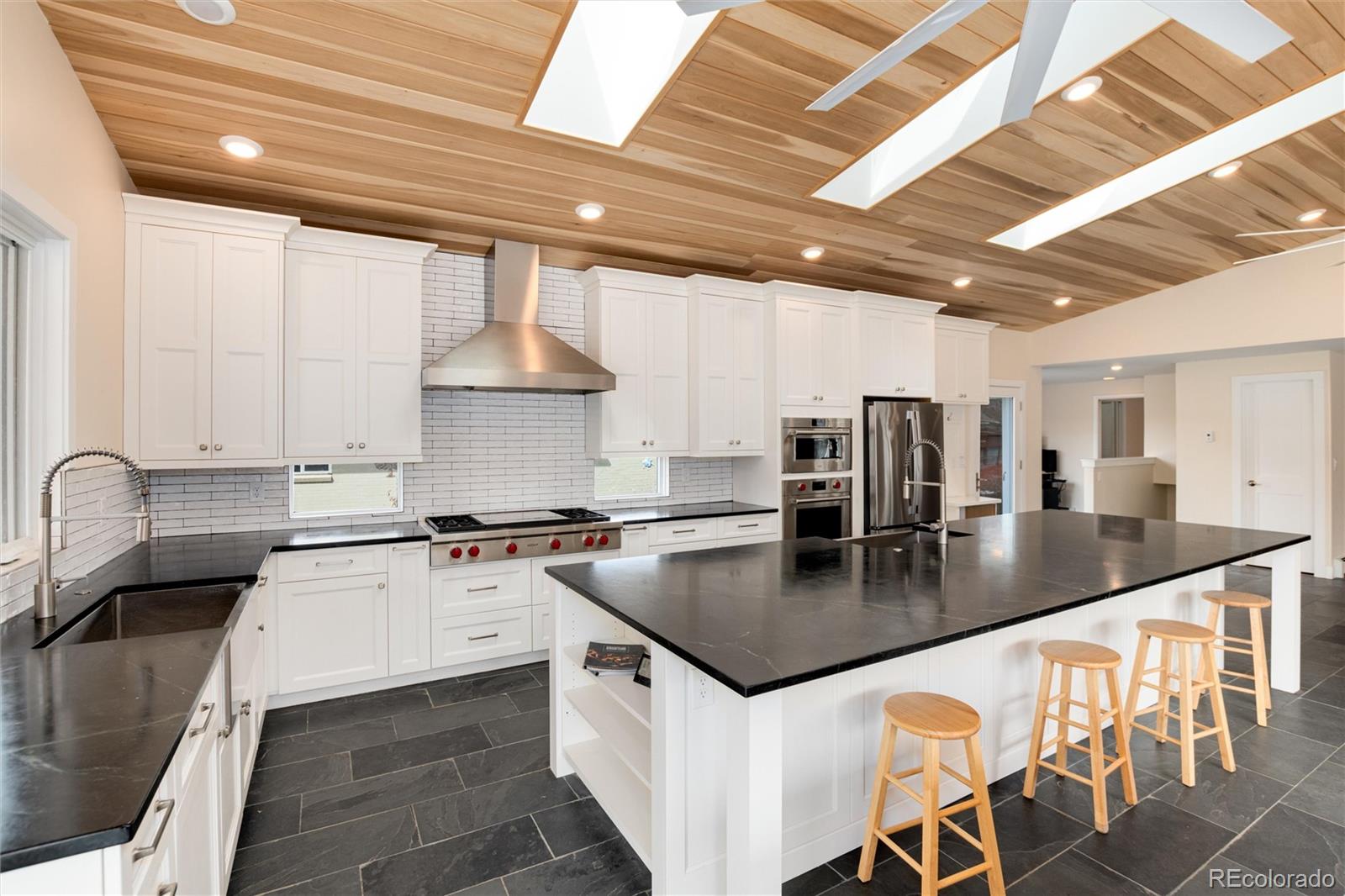 MLS Image #14 for 7247 s windermere street,littleton, Colorado