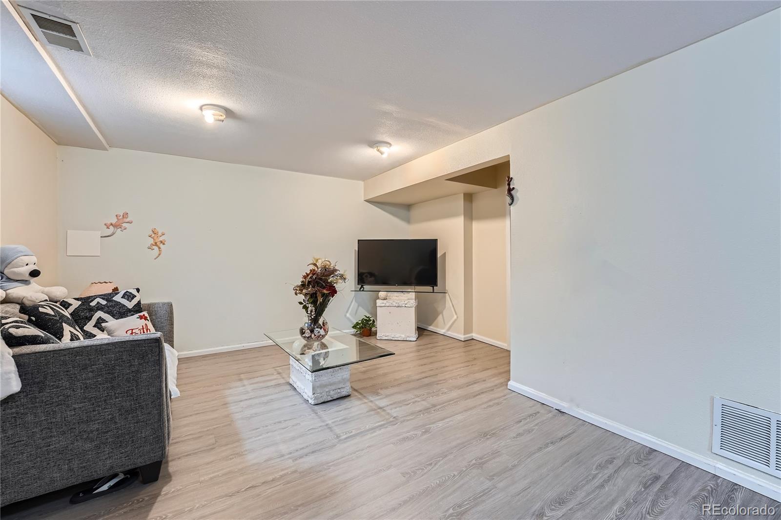 MLS Image #20 for 11701 e adriatic place,aurora, Colorado