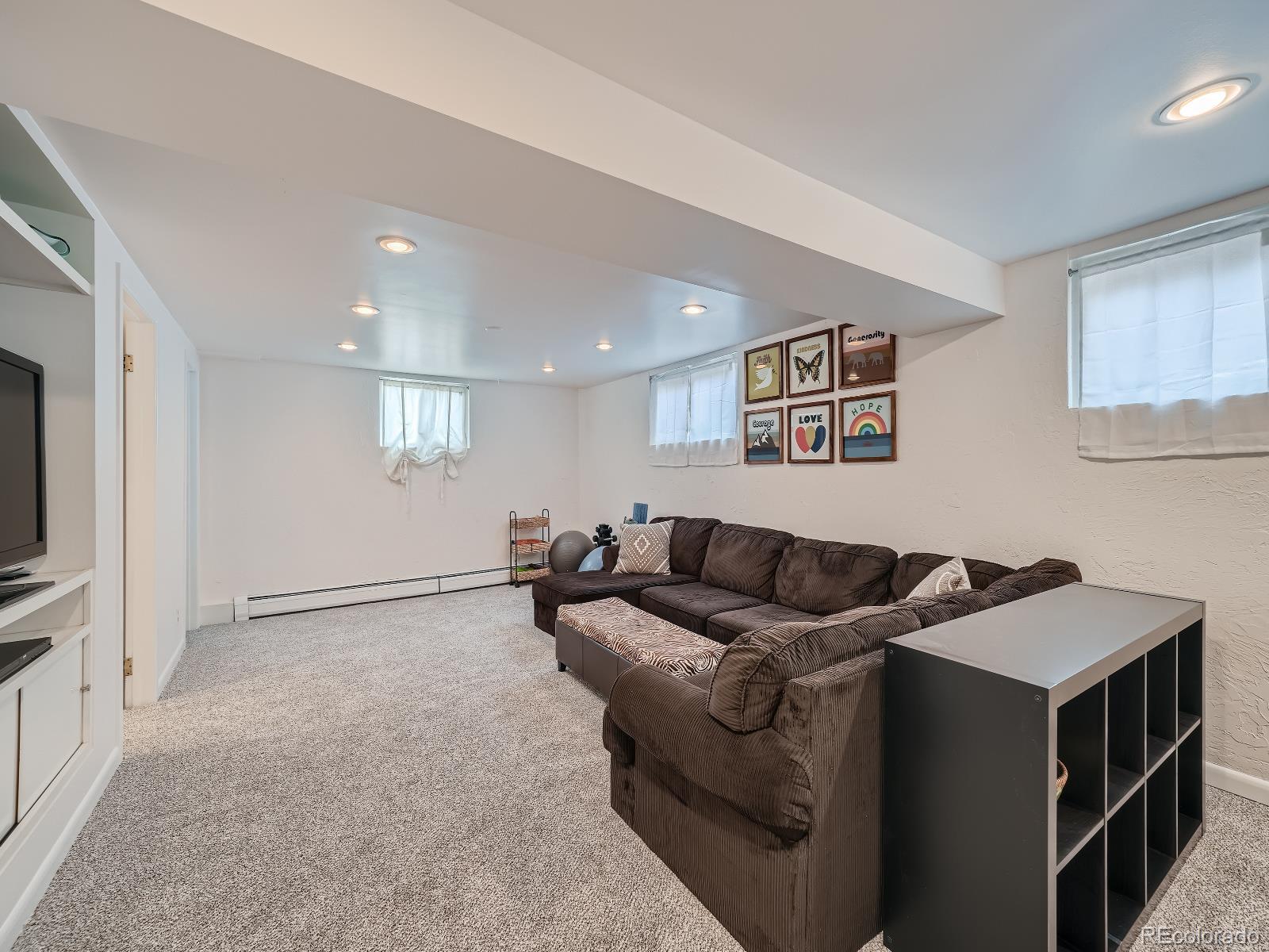 MLS Image #25 for 2624 s krameria street,denver, Colorado