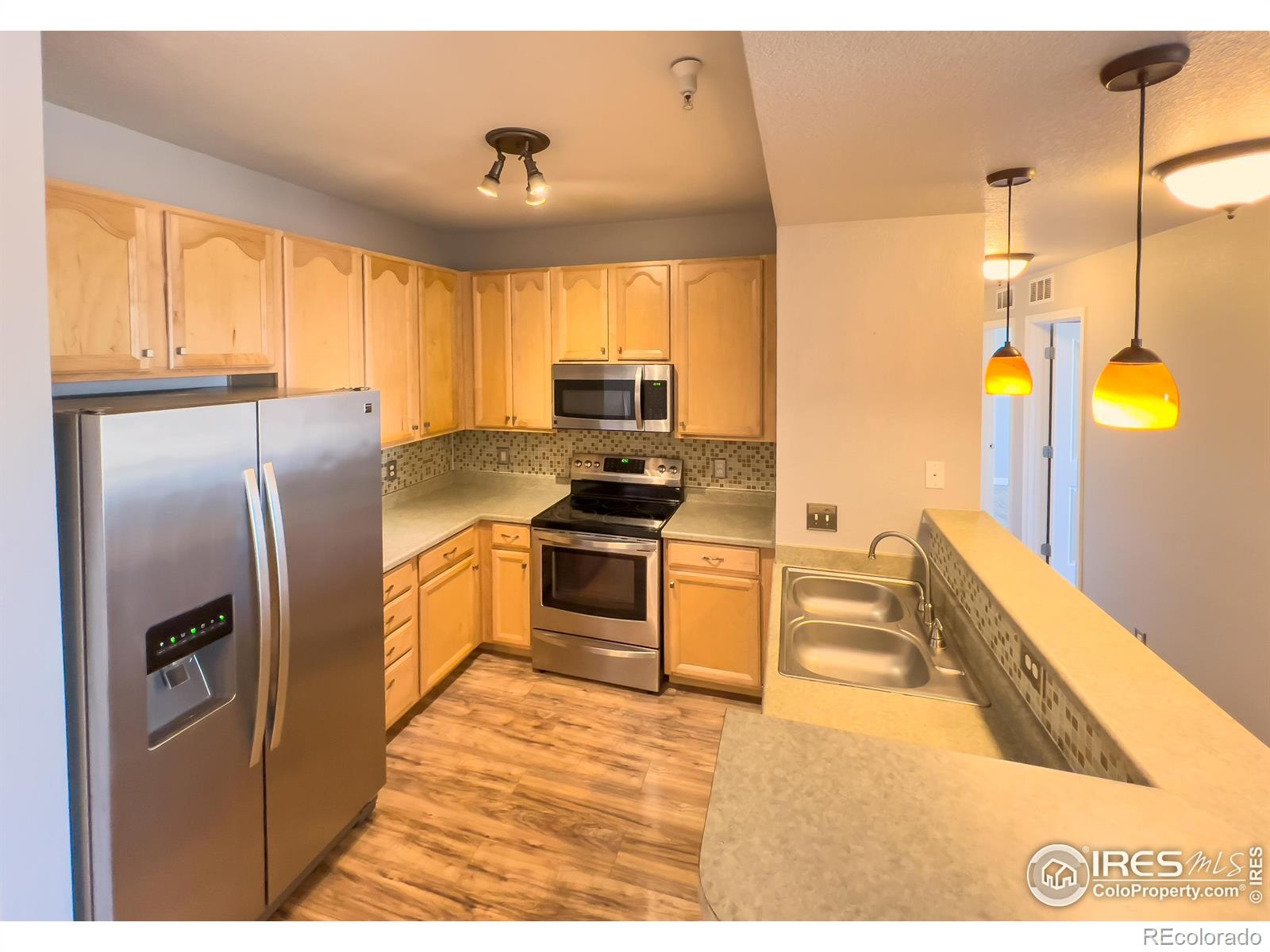 MLS Image #2 for 804  summer hawk drive,longmont, Colorado