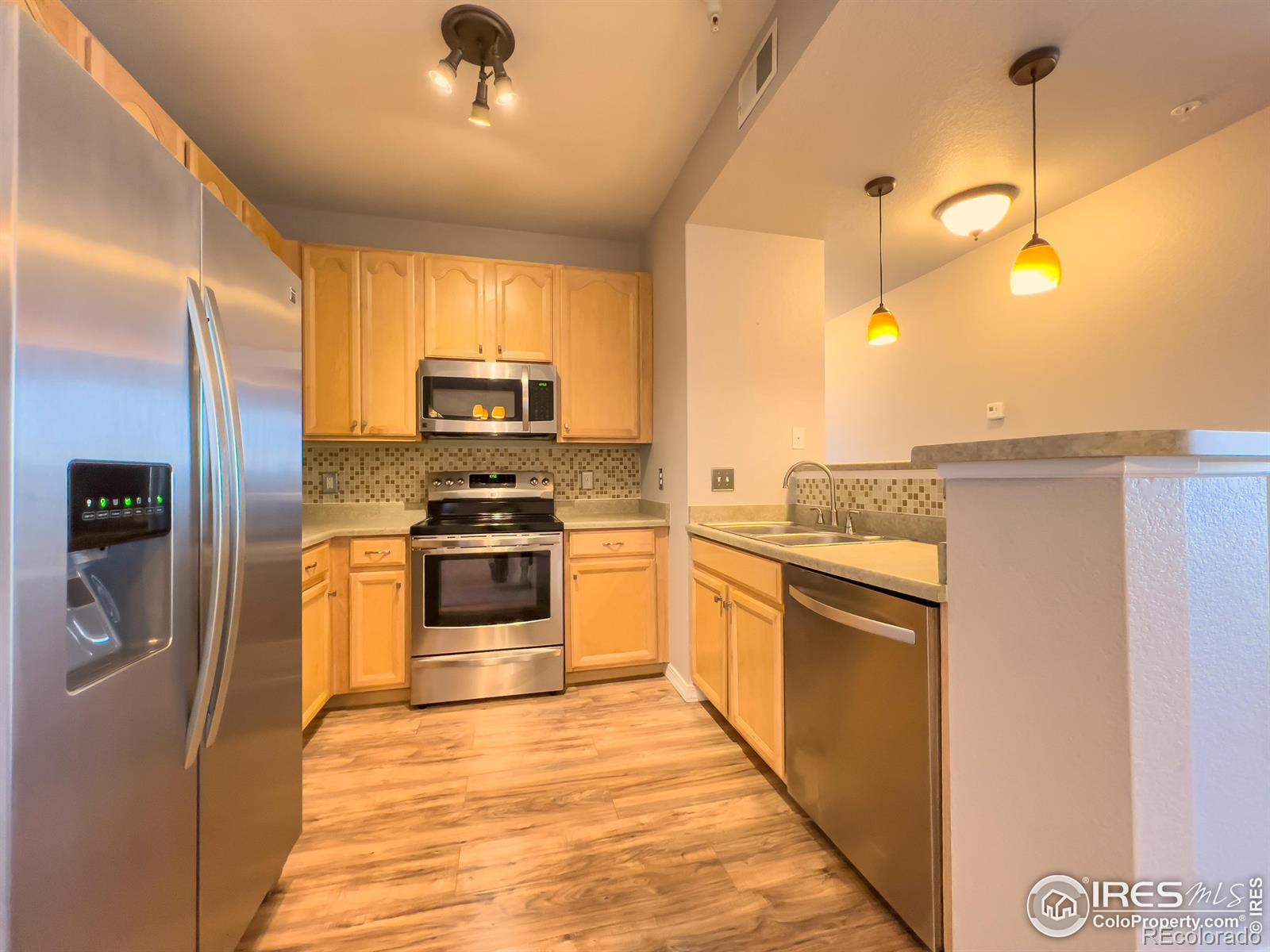 MLS Image #3 for 804  summer hawk drive,longmont, Colorado