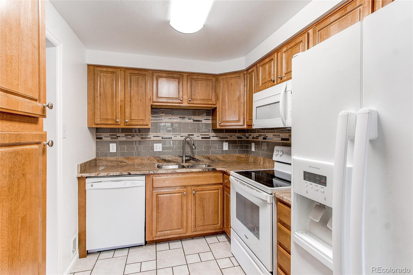 MLS Image #15 for 10245 w 8th place,lakewood, Colorado