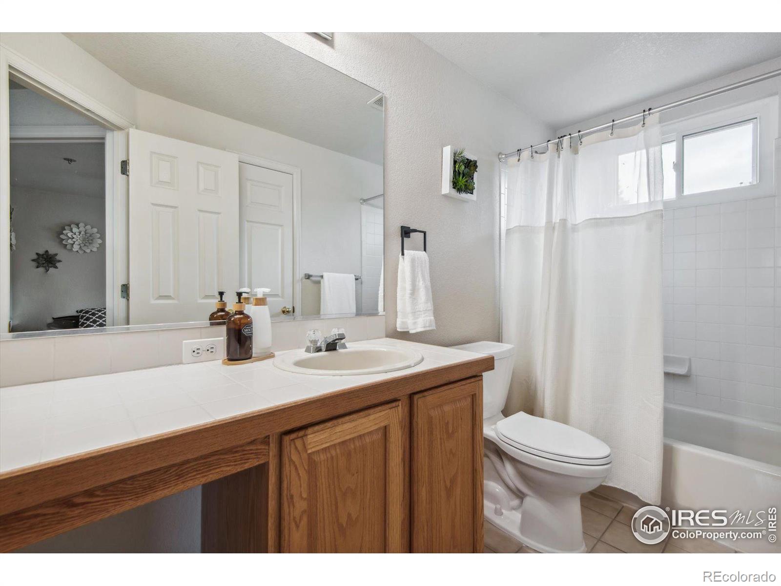 MLS Image #15 for 14636  gaylord street,thornton, Colorado