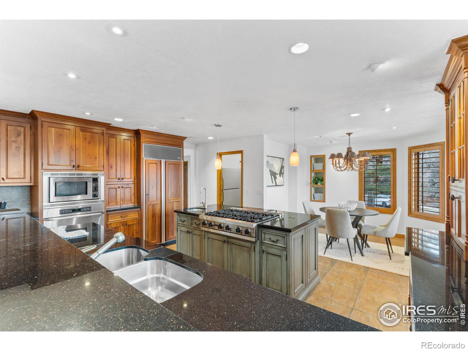 MLS Image #11 for 3815  lakebriar drive,boulder, Colorado