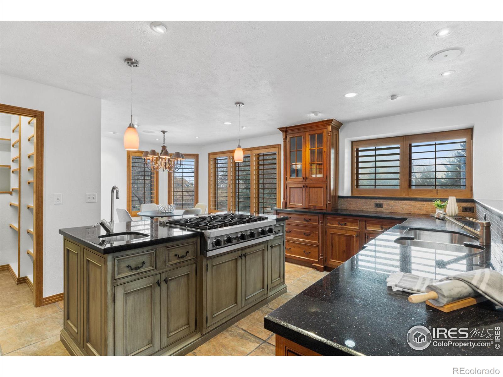 MLS Image #13 for 3815  lakebriar drive,boulder, Colorado