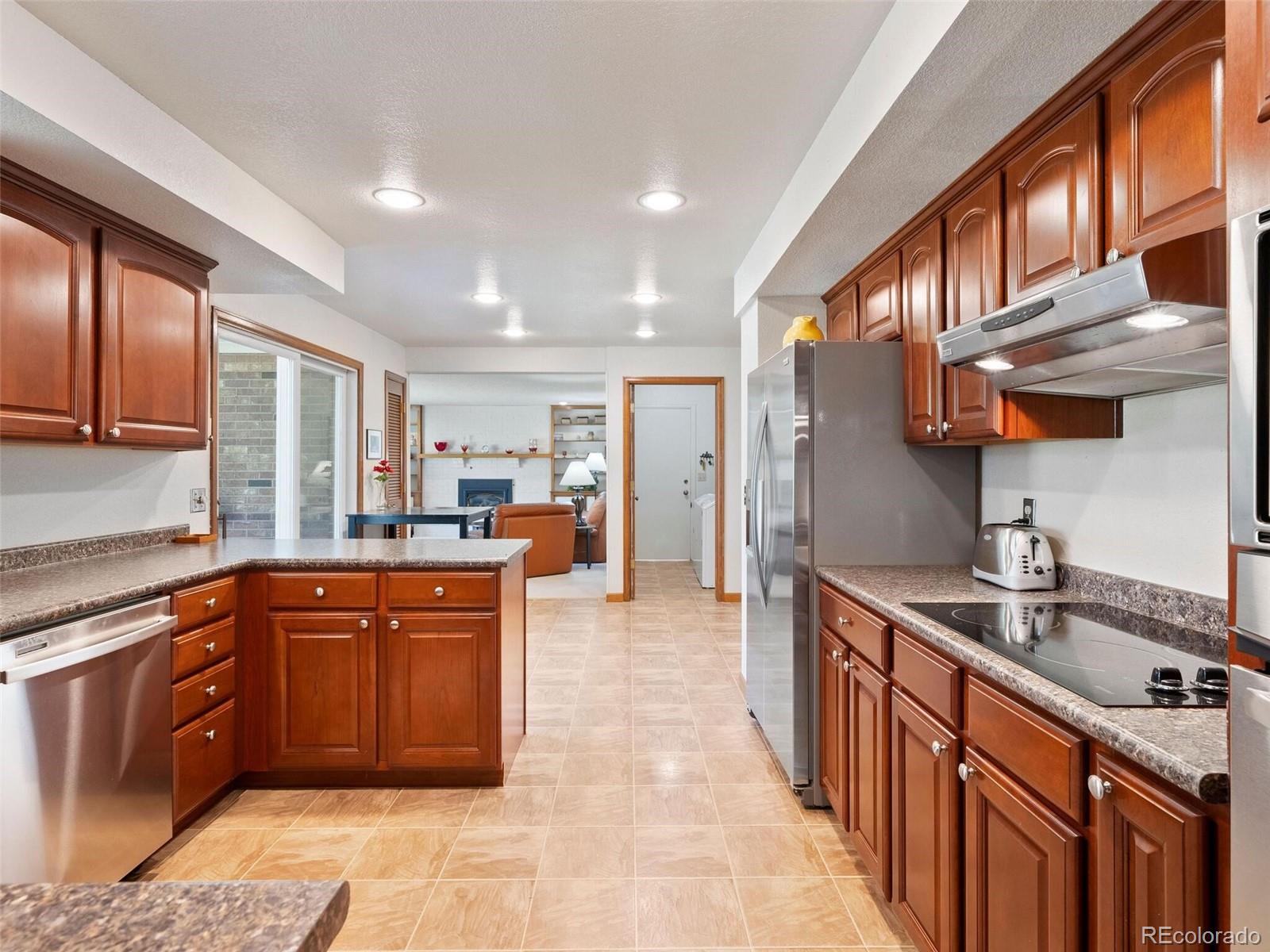 MLS Image #16 for 9831 e pinewood avenue,englewood, Colorado