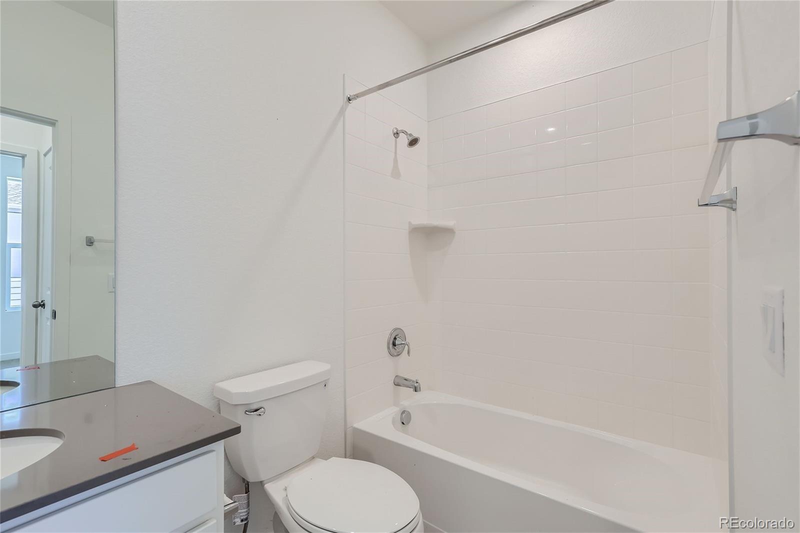 MLS Image #10 for 5165 n quemoy street,aurora, Colorado