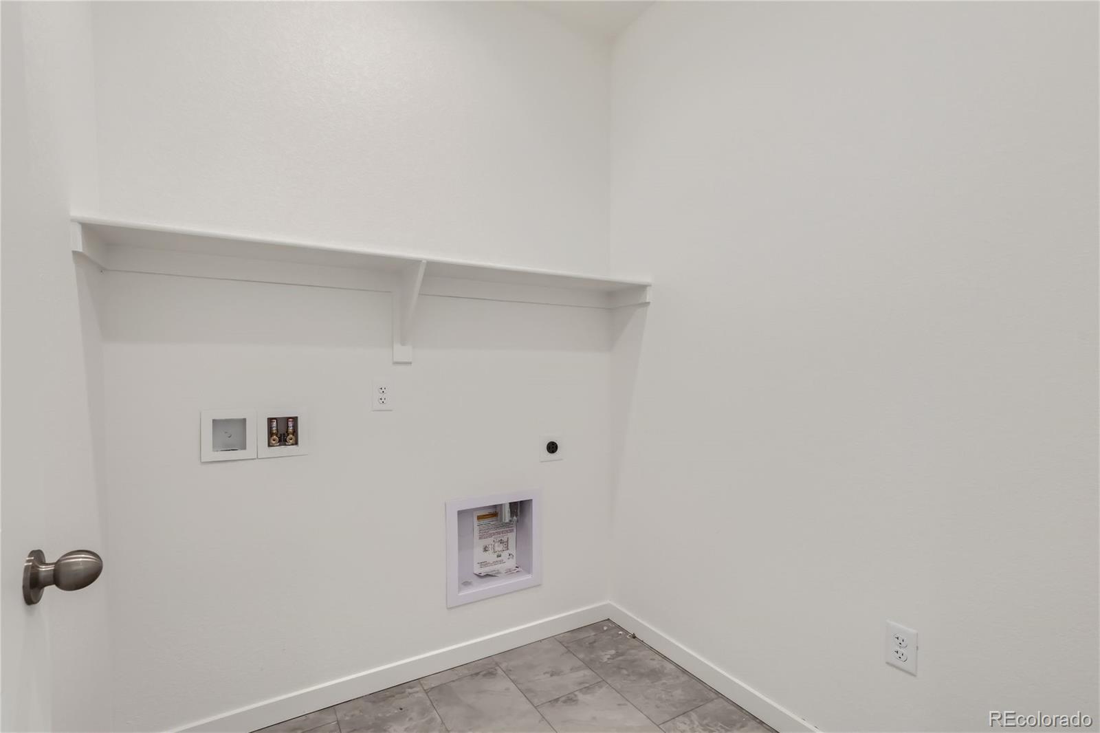 MLS Image #11 for 5165 n quemoy street,aurora, Colorado