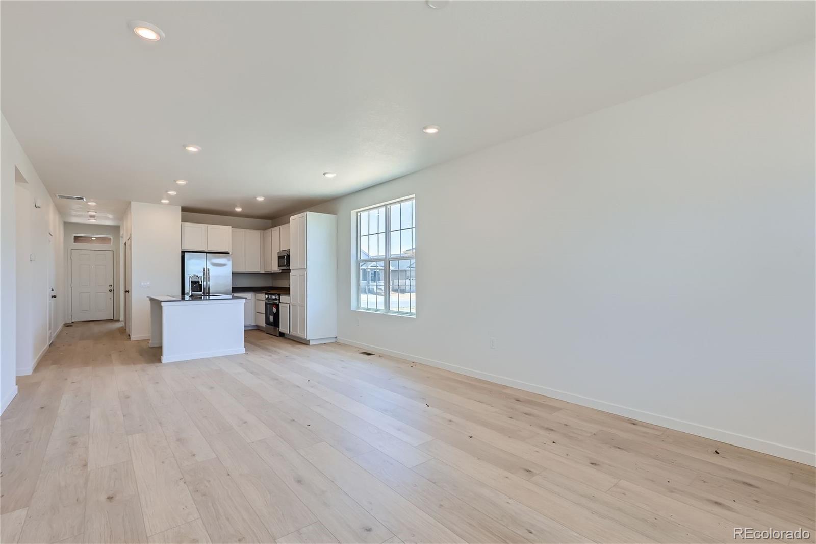 MLS Image #4 for 5165 n quemoy street,aurora, Colorado