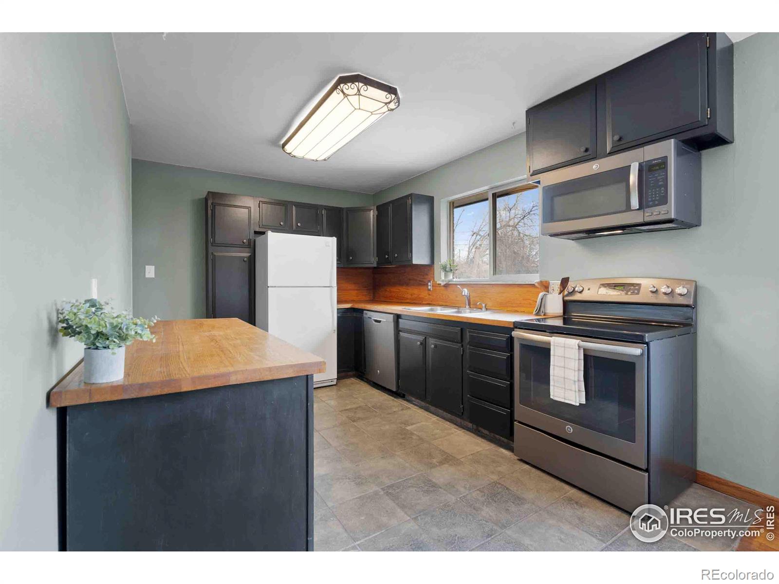 MLS Image #13 for 2520  21st ave ct,greeley, Colorado
