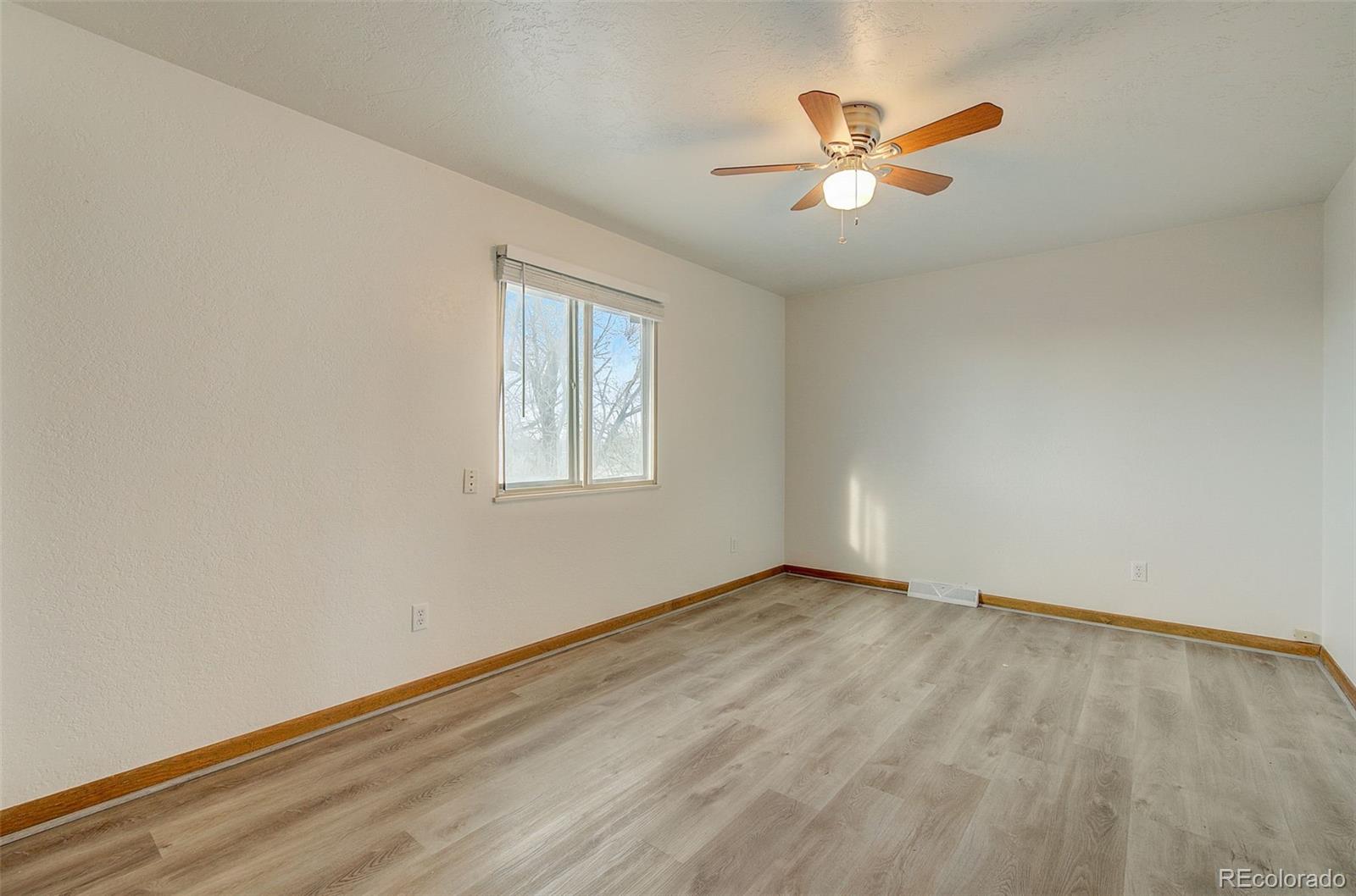 MLS Image #15 for 1402  28th st rd,greeley, Colorado