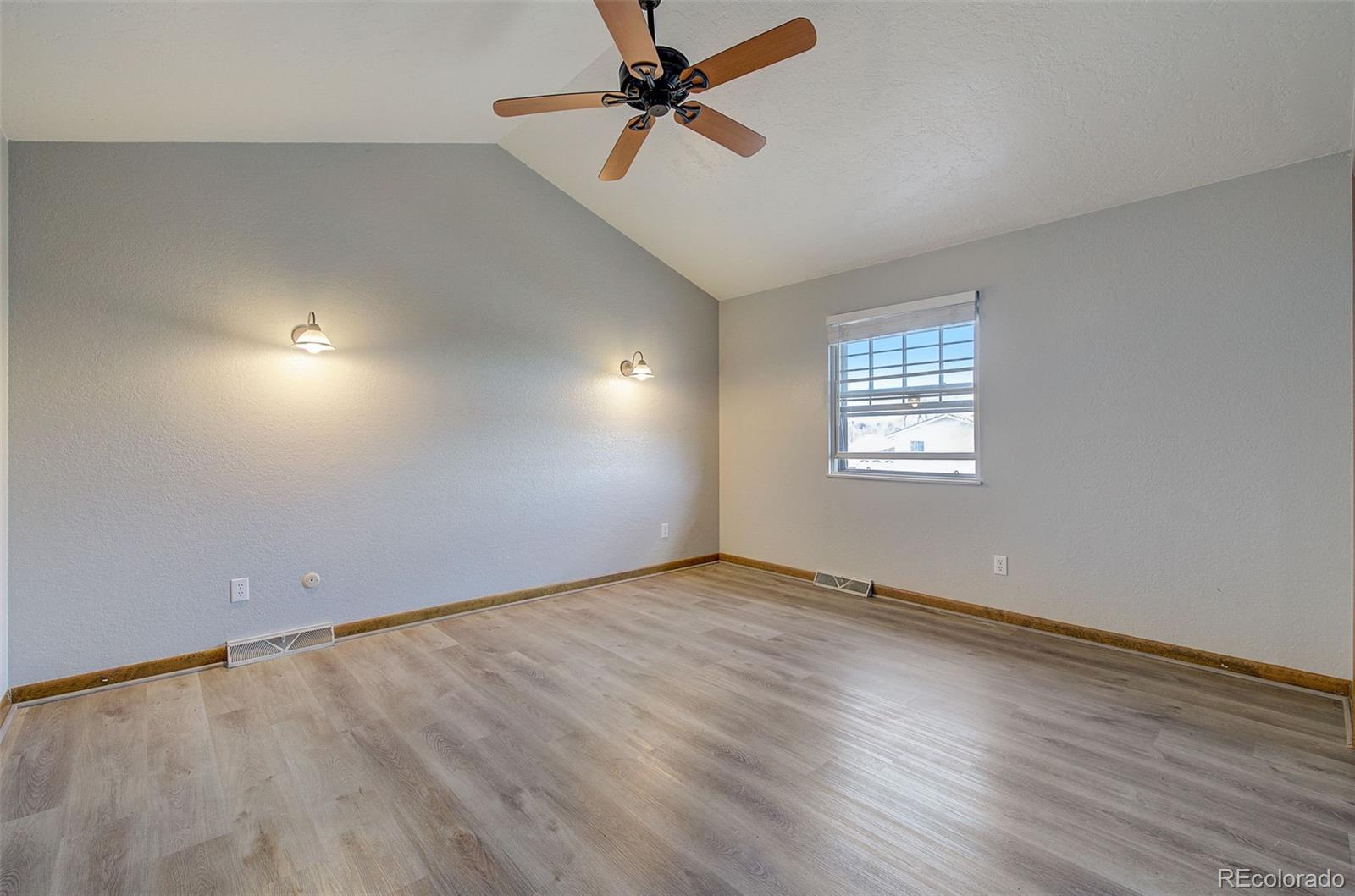 MLS Image #19 for 1402  28th st rd,greeley, Colorado