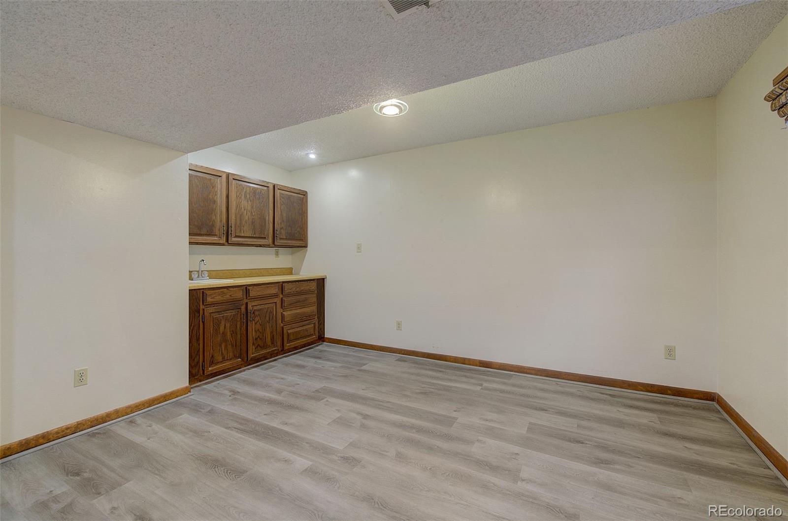 MLS Image #22 for 1402  28th st rd,greeley, Colorado