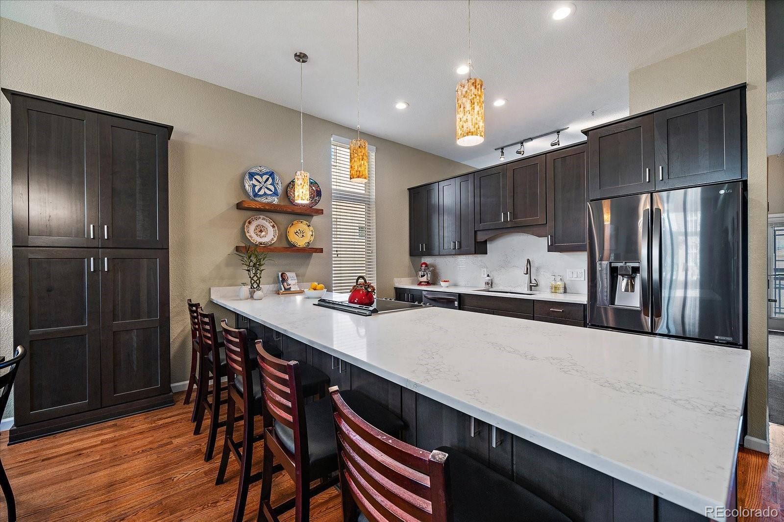 MLS Image #13 for 190  roslyn street 1309,denver, Colorado