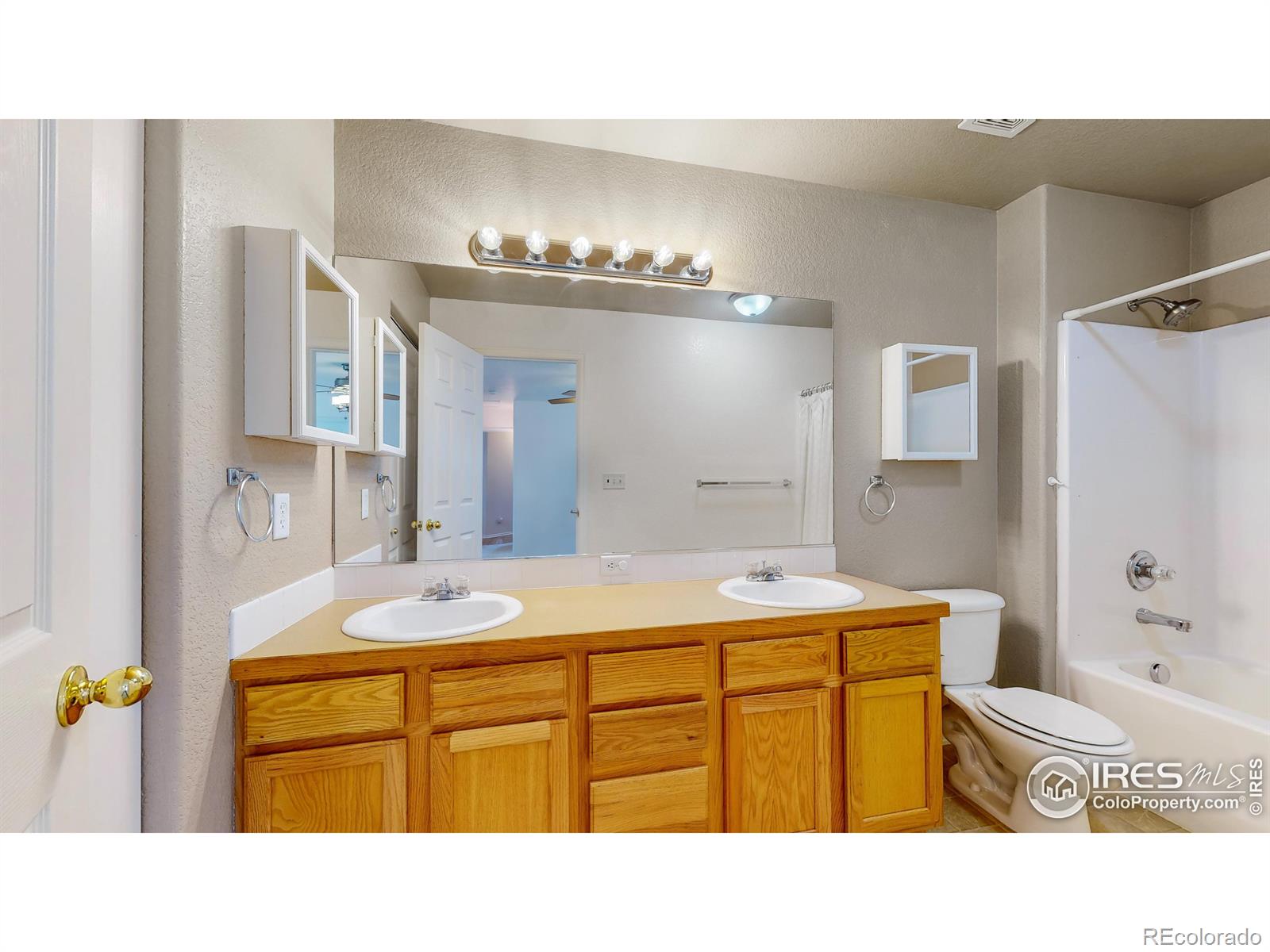 MLS Image #10 for 3004  41st avenue,greeley, Colorado