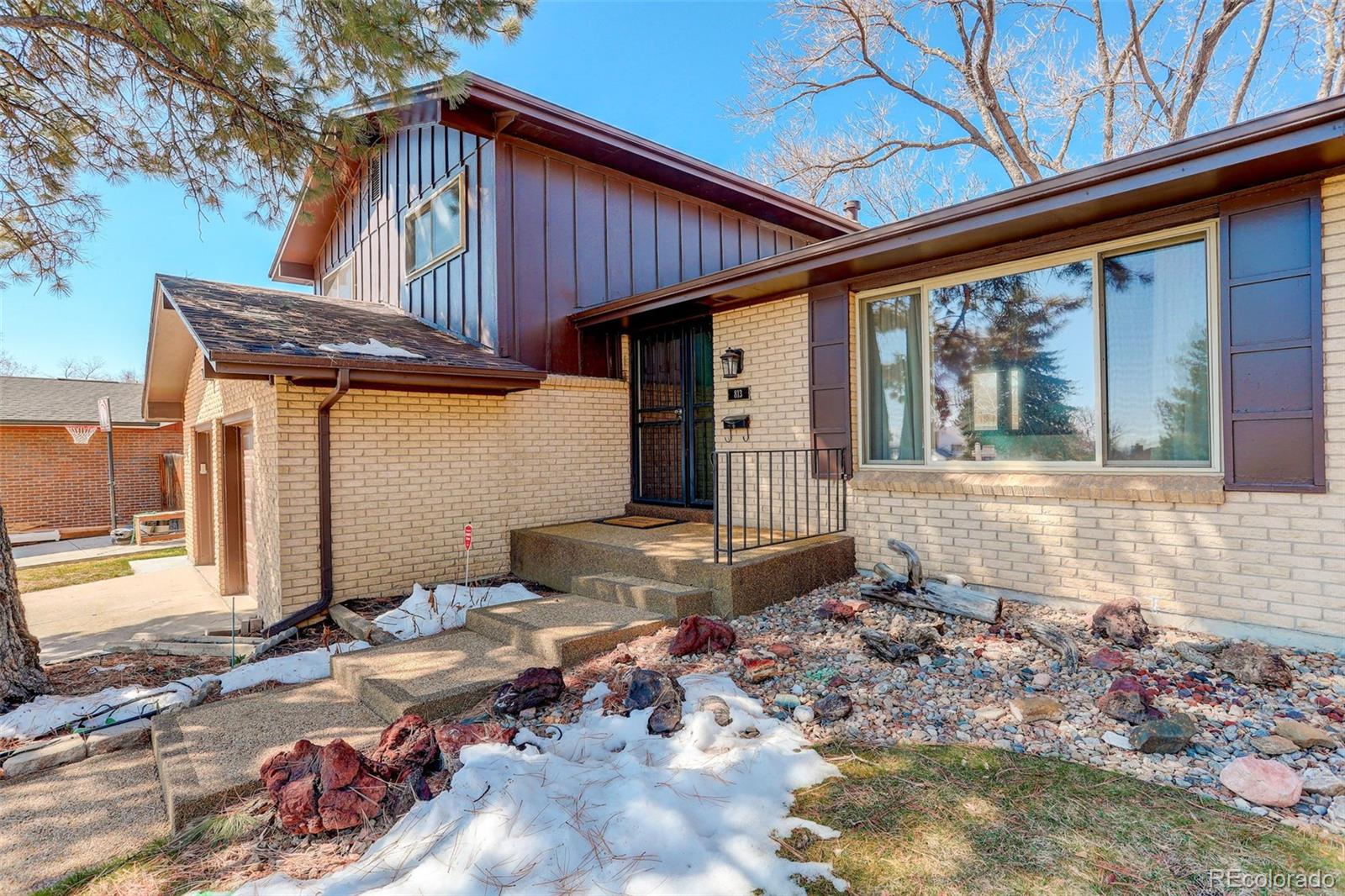 MLS Image #2 for 813 s lee street,lakewood, Colorado