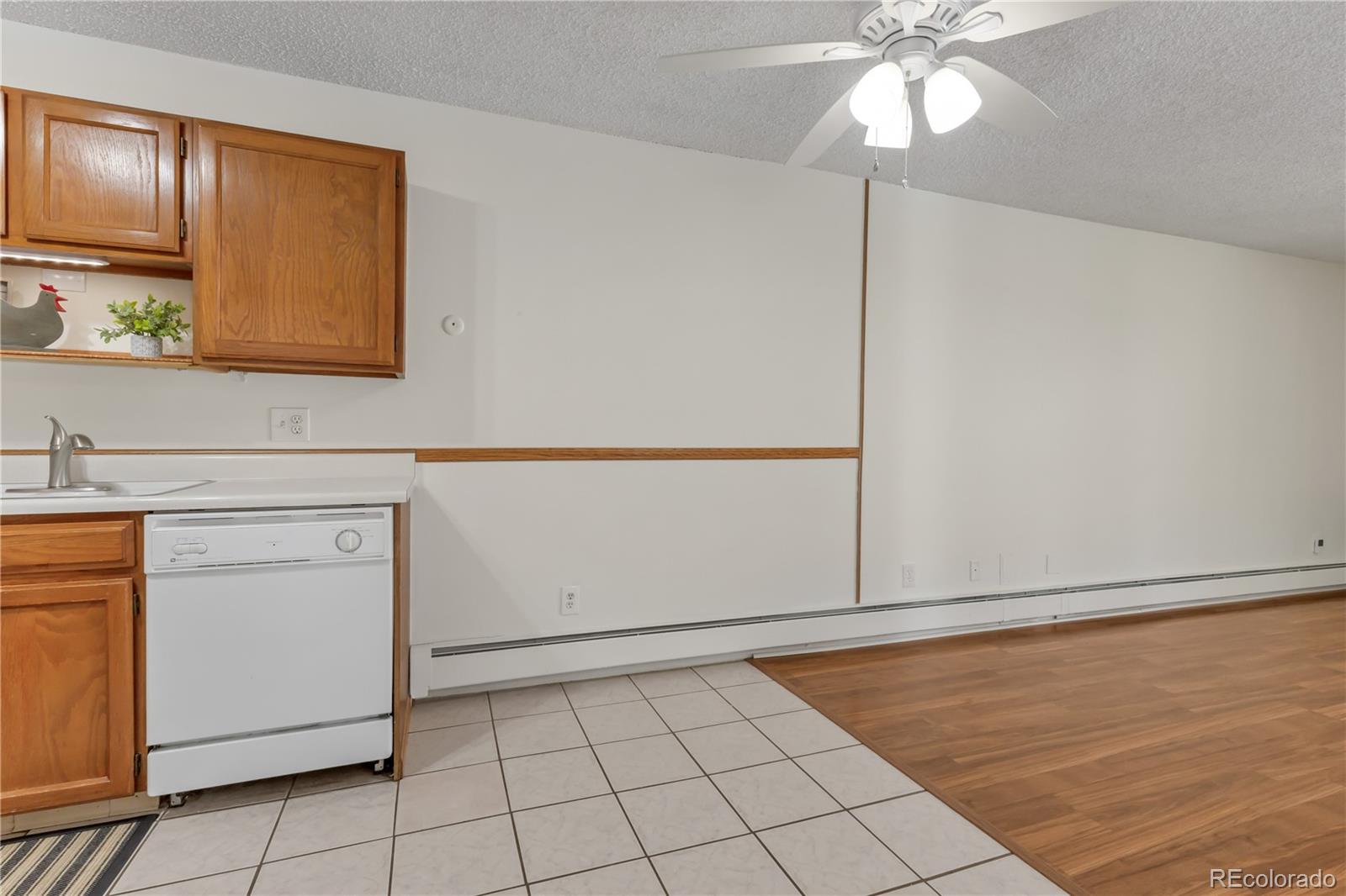 MLS Image #11 for 3164 s wheeling way,aurora, Colorado