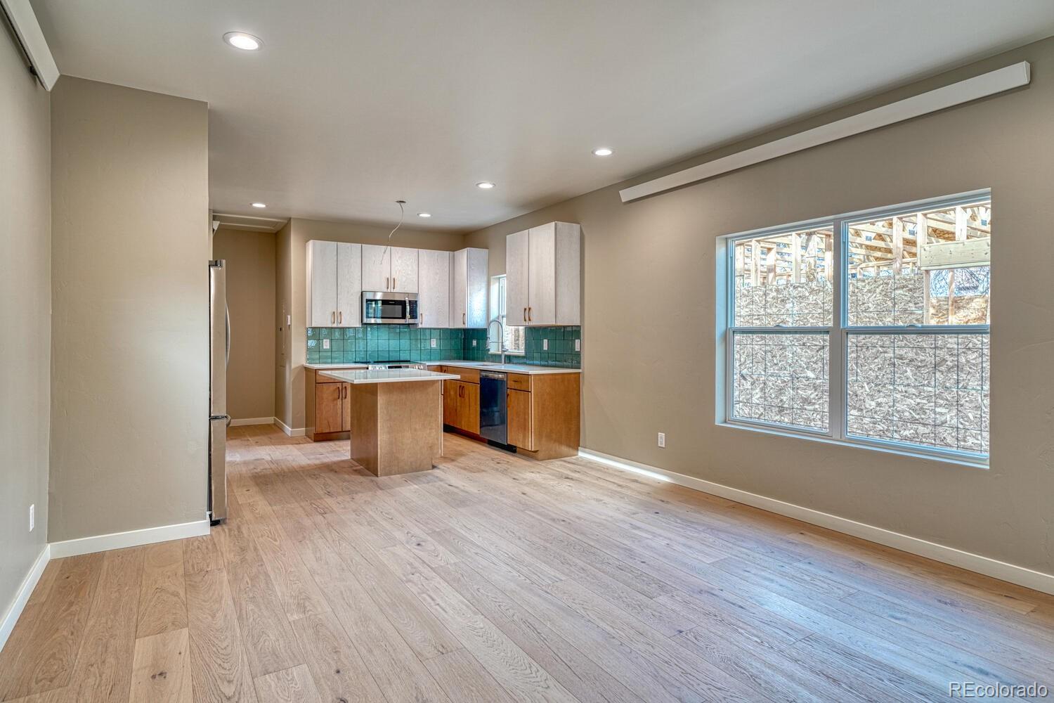 MLS Image #6 for 845 w first street,salida, Colorado