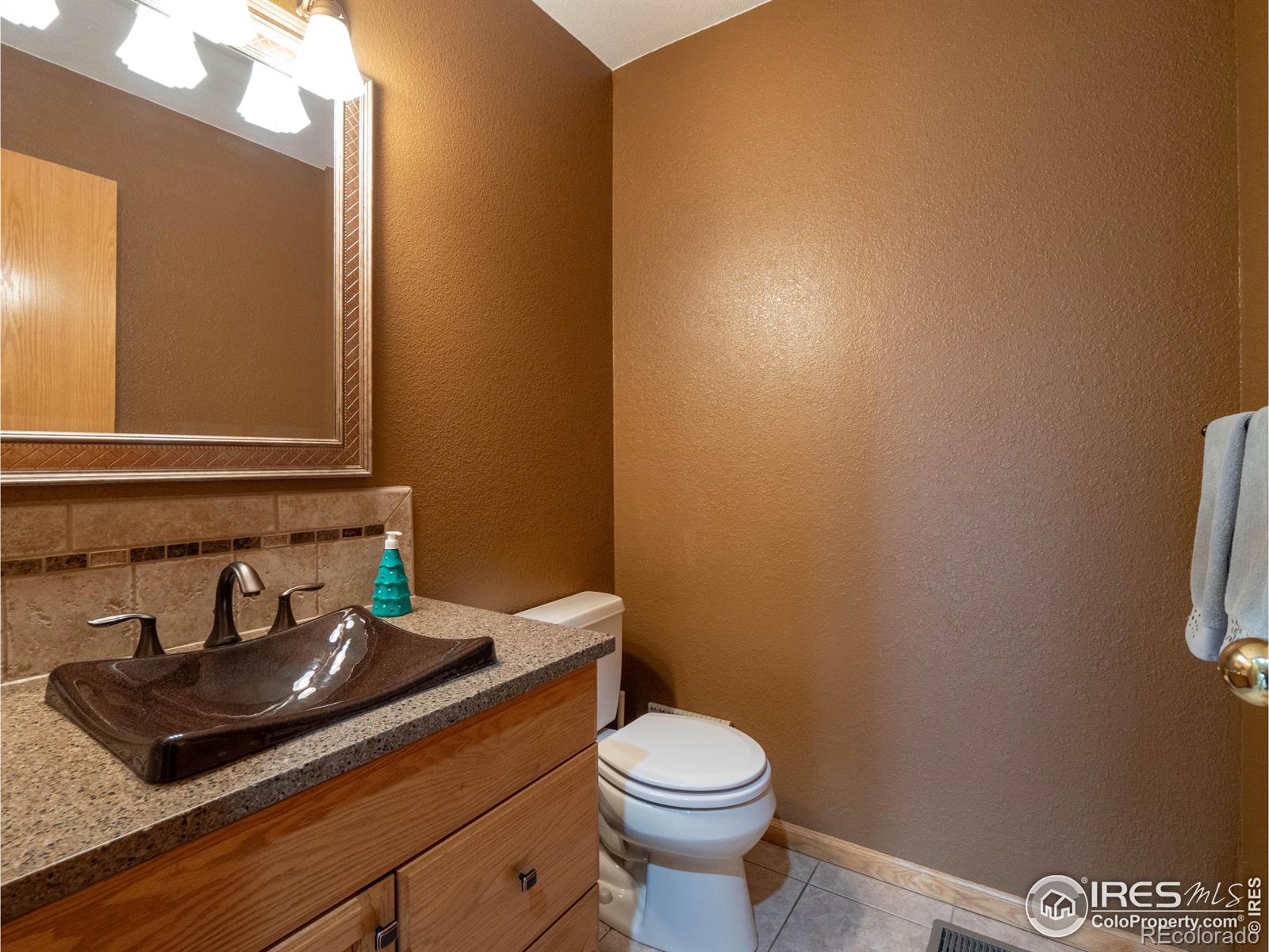 MLS Image #14 for 1712  overlook drive,fort collins, Colorado