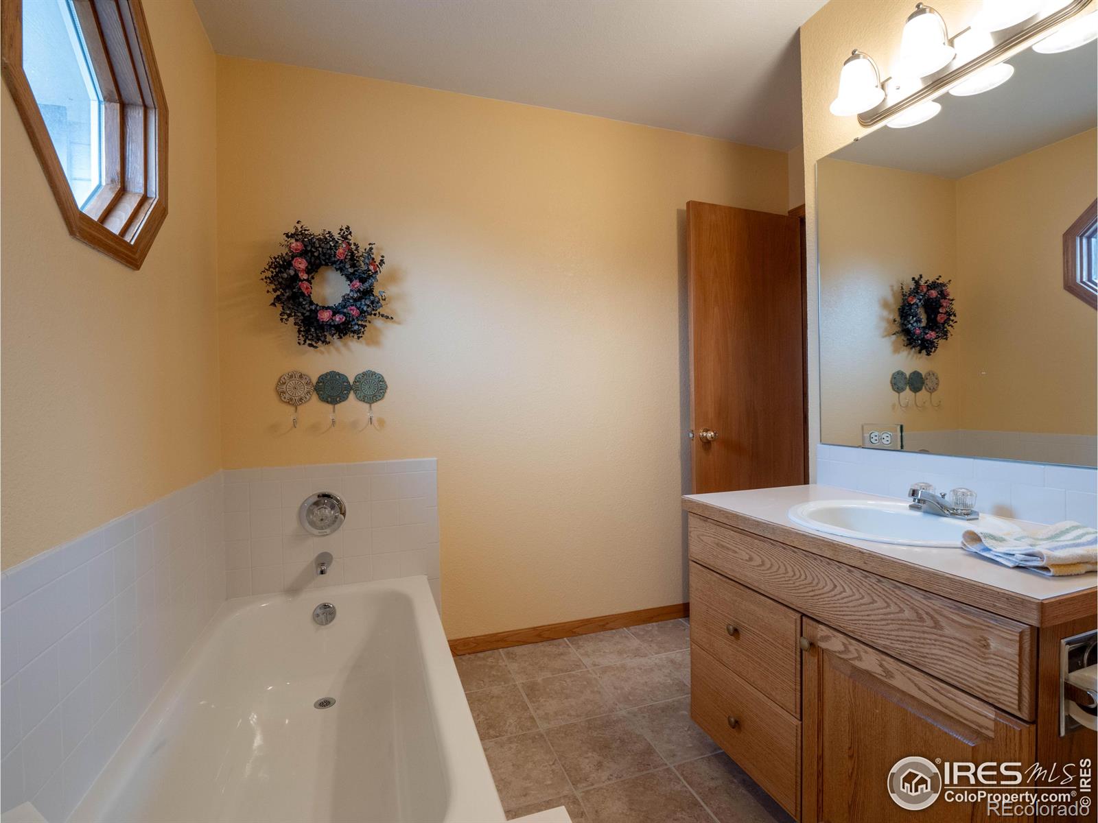 MLS Image #25 for 1712  overlook drive,fort collins, Colorado