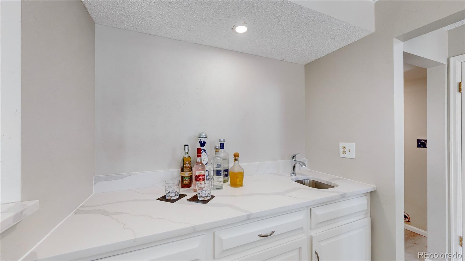 MLS Image #16 for 3454 s ouray way,aurora, Colorado