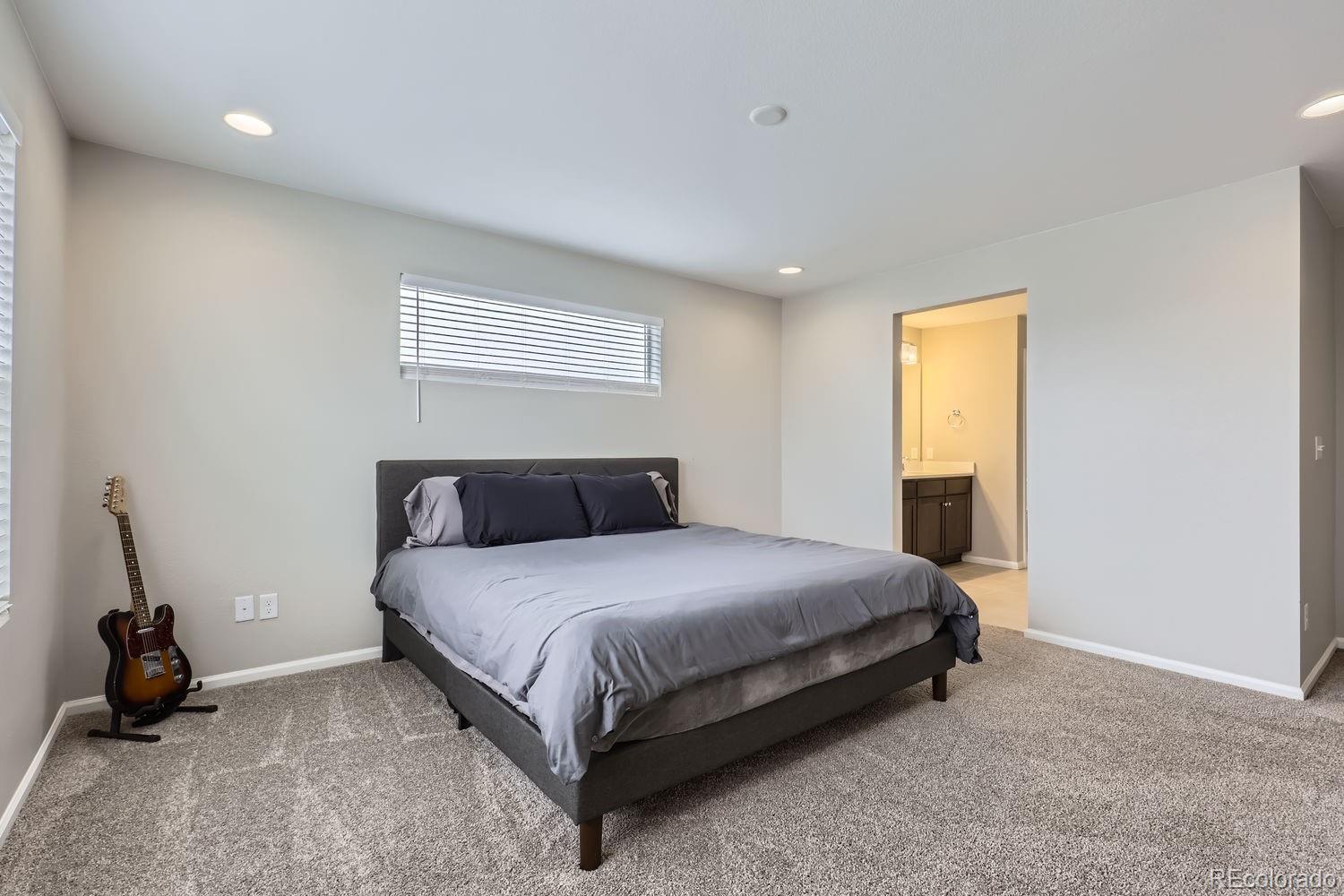 MLS Image #13 for 6492 n ceylon street,denver, Colorado