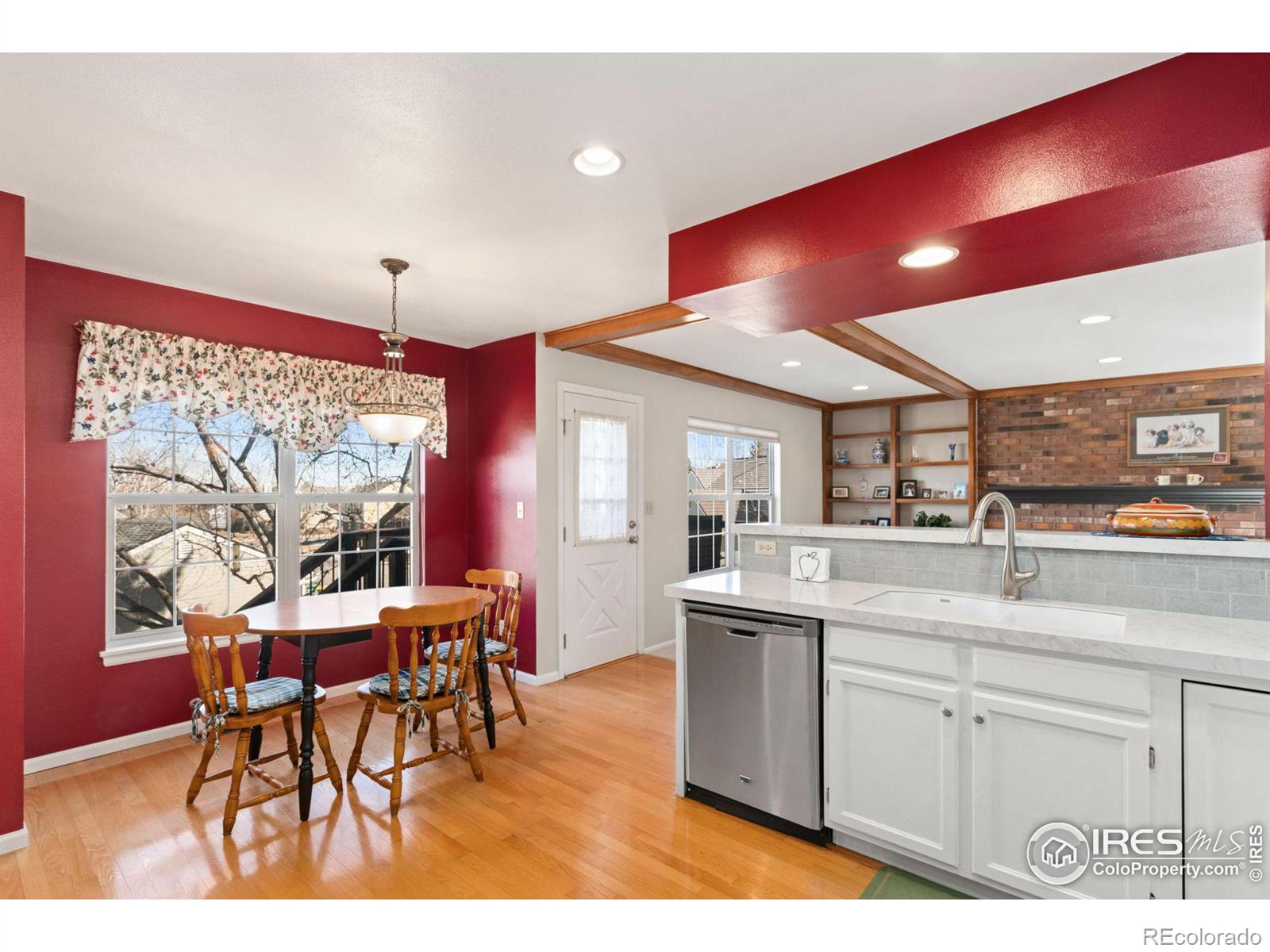 MLS Image #3 for 5636 s independence court,littleton, Colorado