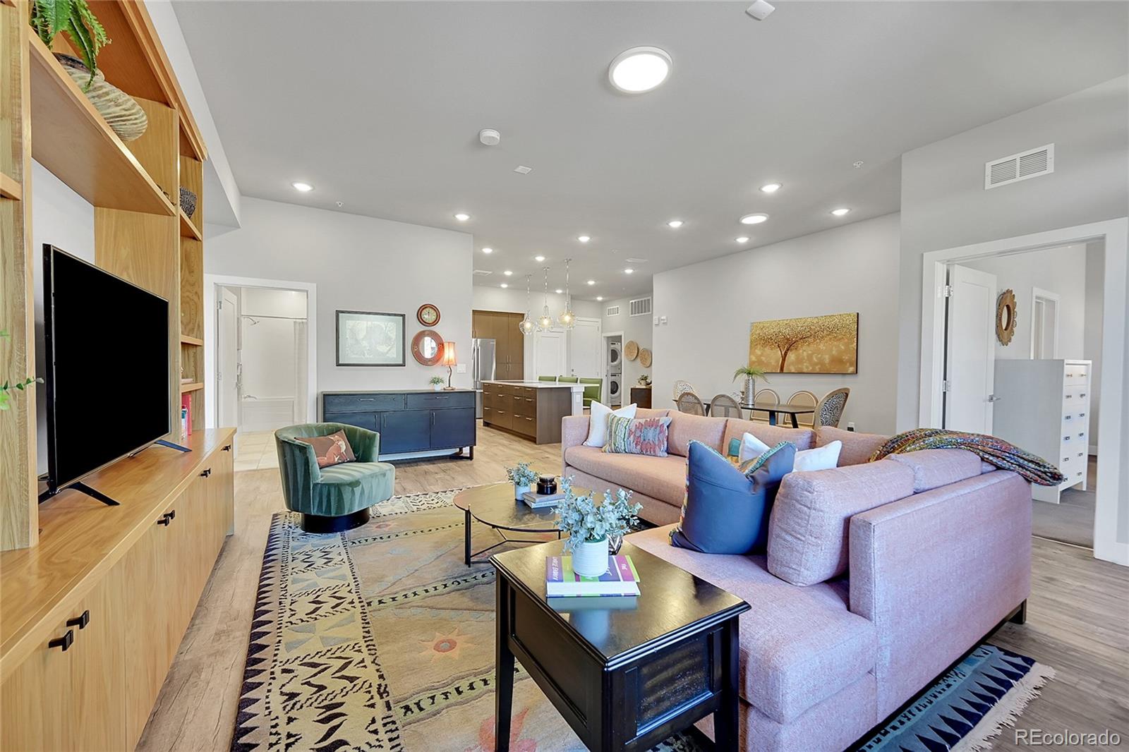 MLS Image #6 for 6618 e lowry boulevard 113,denver, Colorado